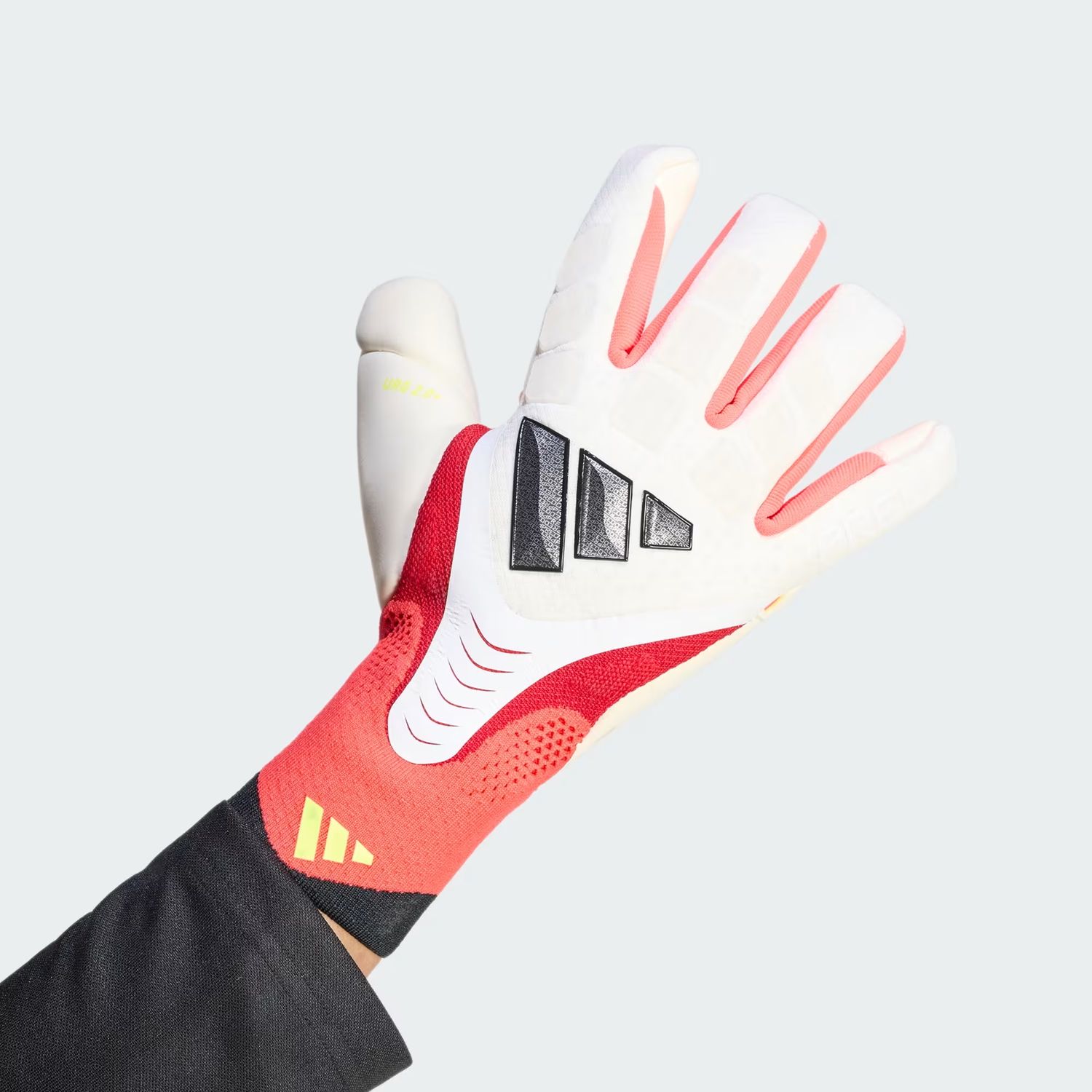 PREDATOR PRO GK GLOVES (WHITE/RED/BLACK)