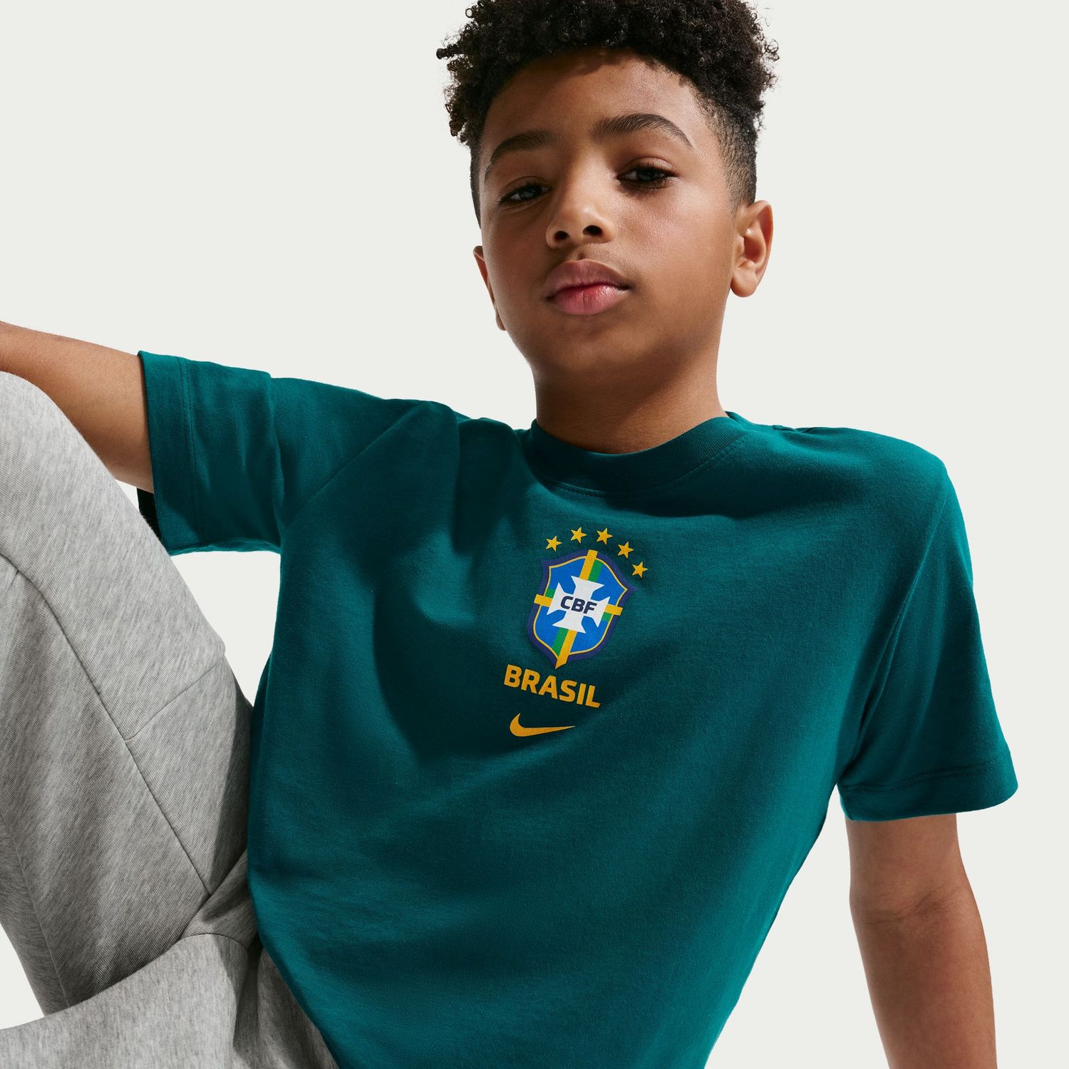 BRAZIL 2026 CREST TEE YOUTH (DARK GREEN)