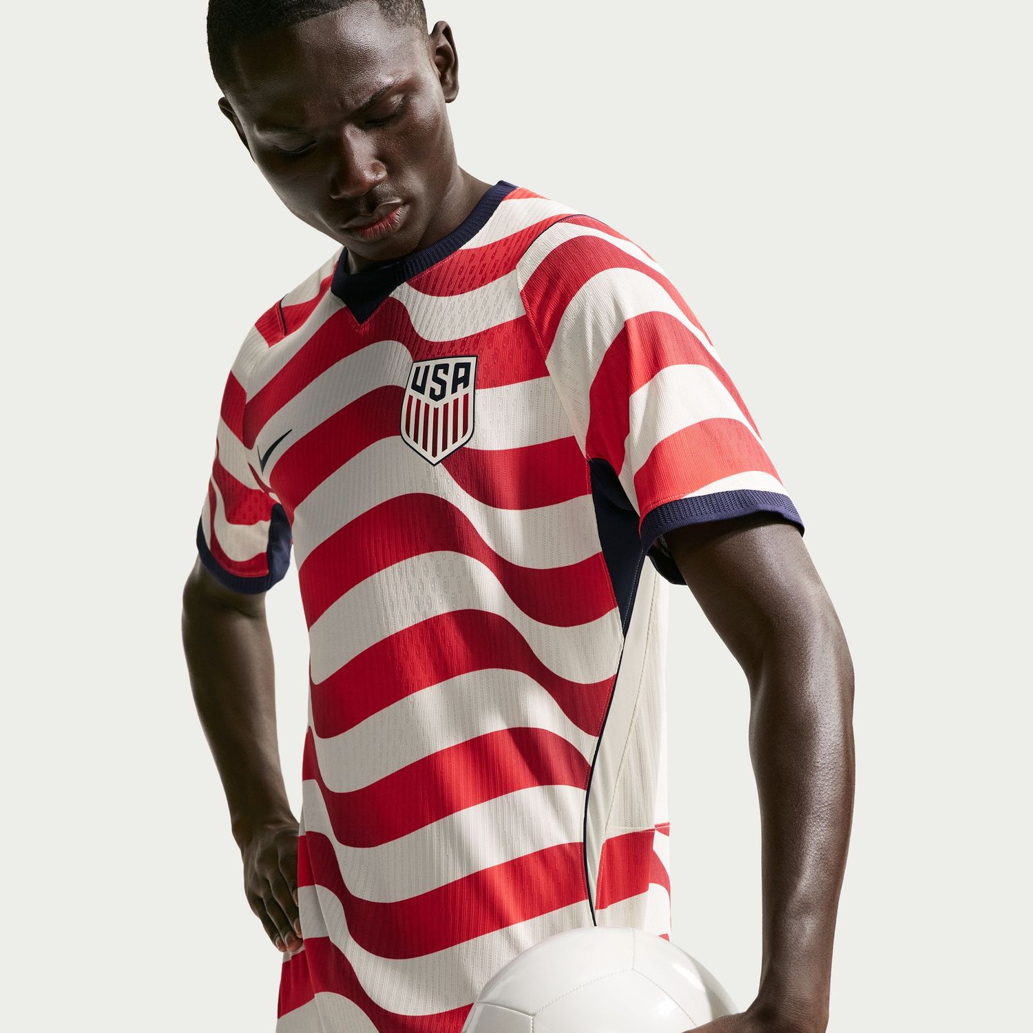 USA 2026 AUTHENTIC HOME JERSEY (RED/WHITE/NAVY)
