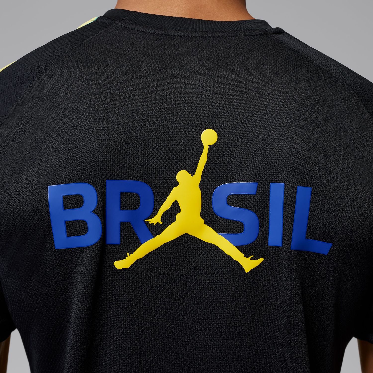 BRAZIL 2026 JORDAN STRIKE TRAINING JERSEY (BLACK)