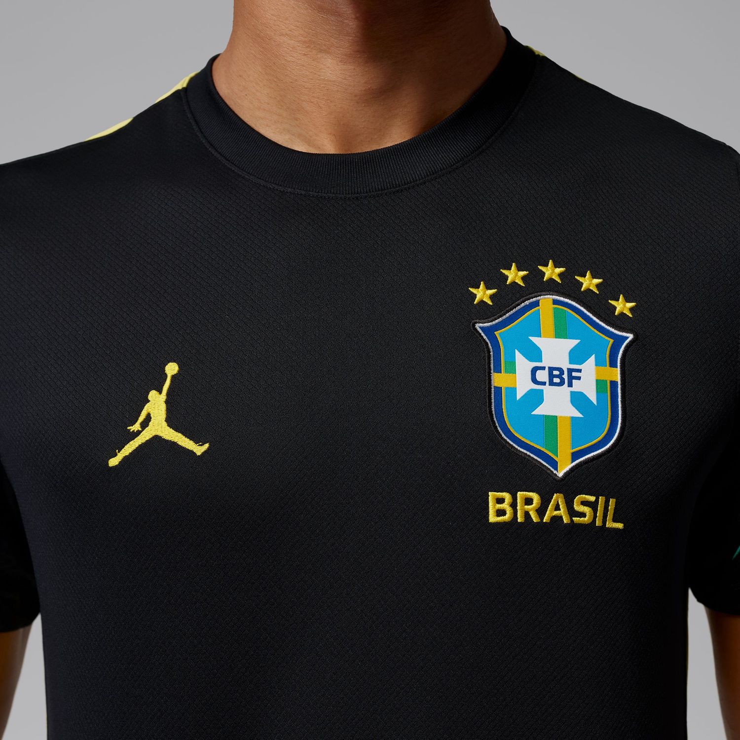 BRAZIL 2026 JORDAN STRIKE TRAINING JERSEY (BLACK)