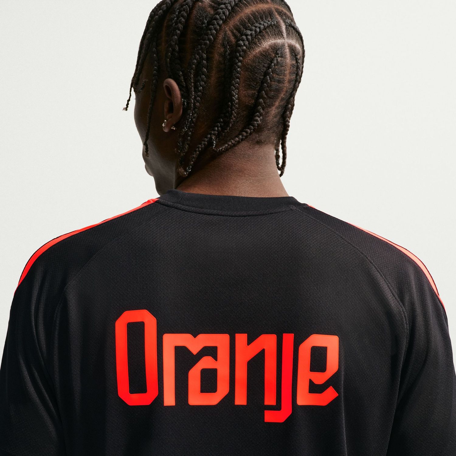 NETHERLANDS 2026 STRIKE TRAINING JERSEY (BLACK)
