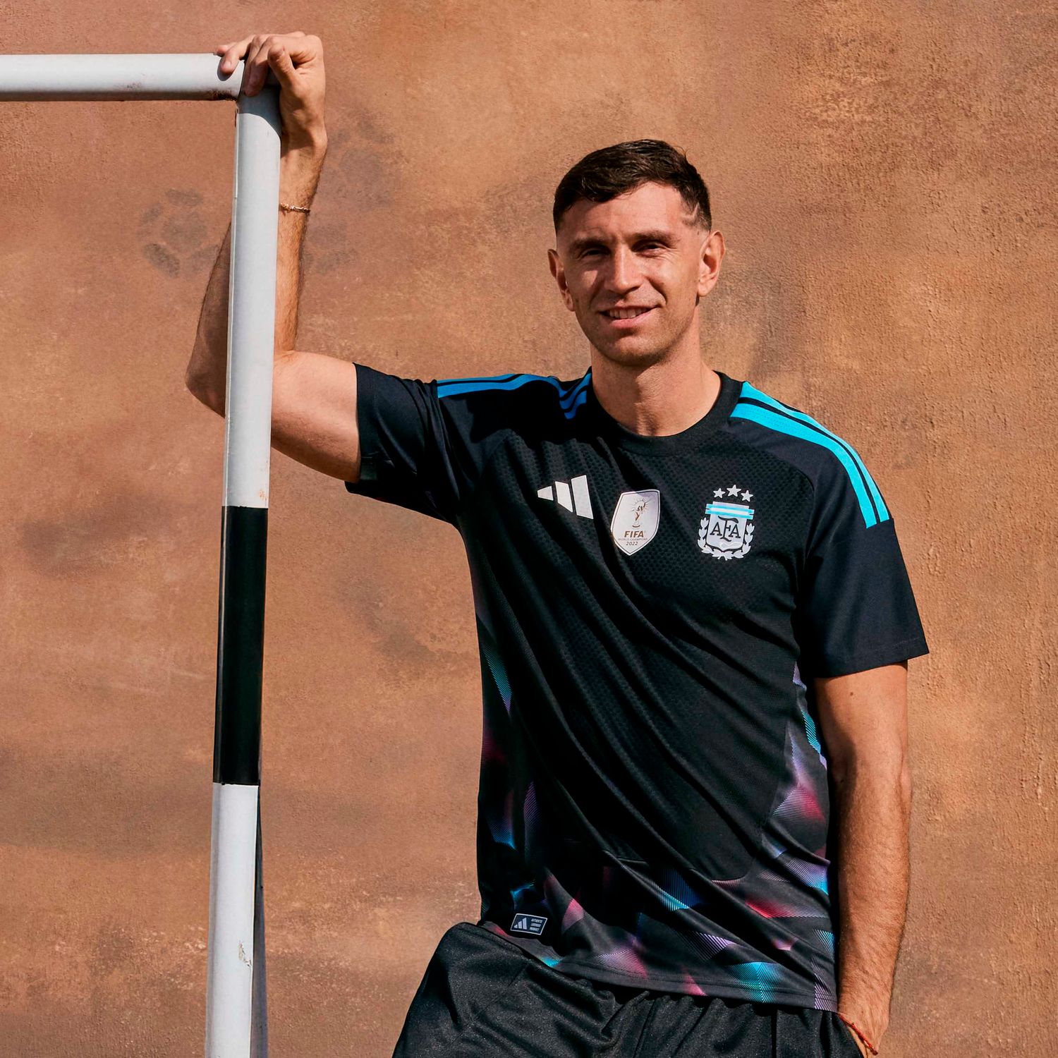 ARGENTINA 2026 HOME GOALKEEPER JERSEY (BLACK)