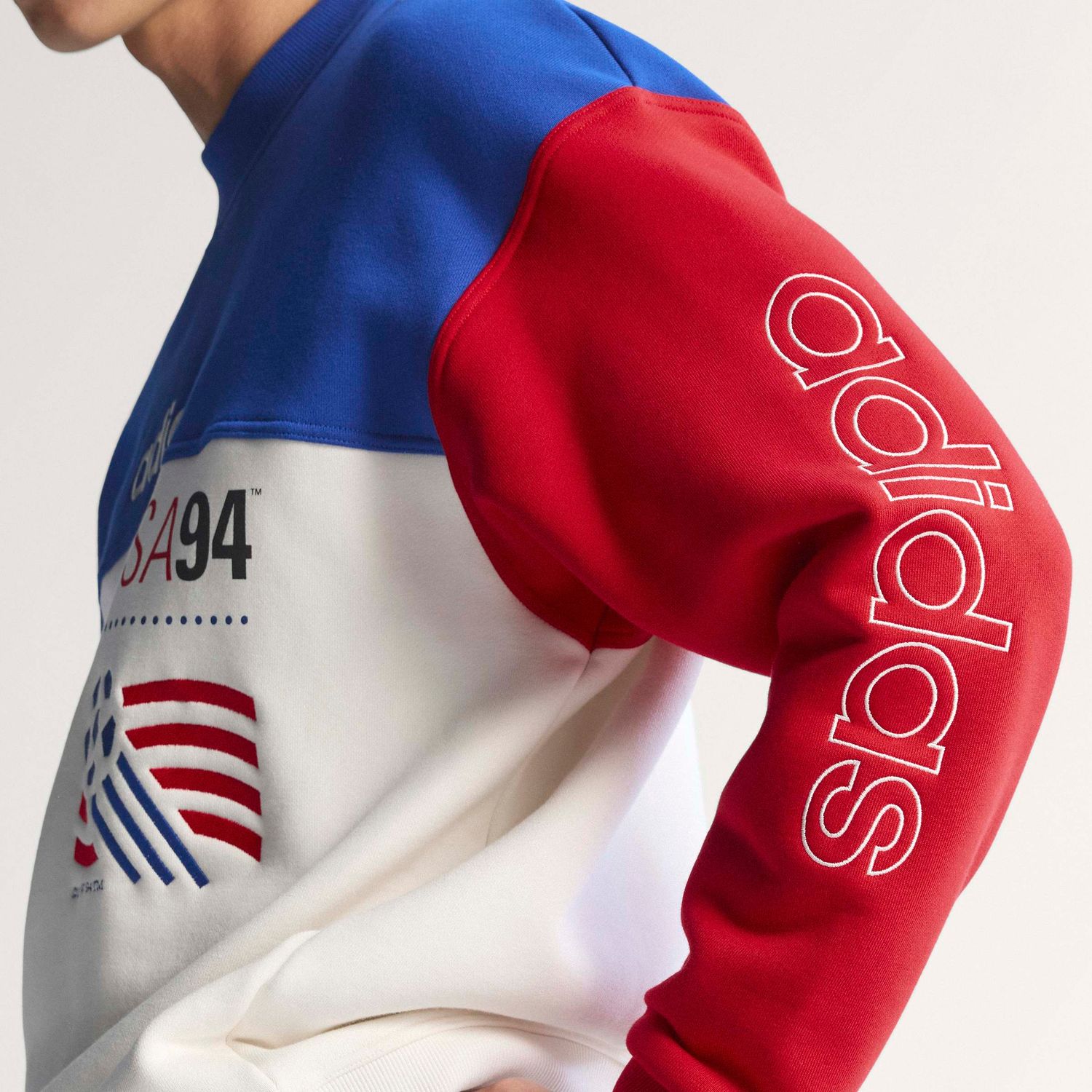 USA 94 GRAPHIC SWEATSHIRT (BLUE/WHITE)
