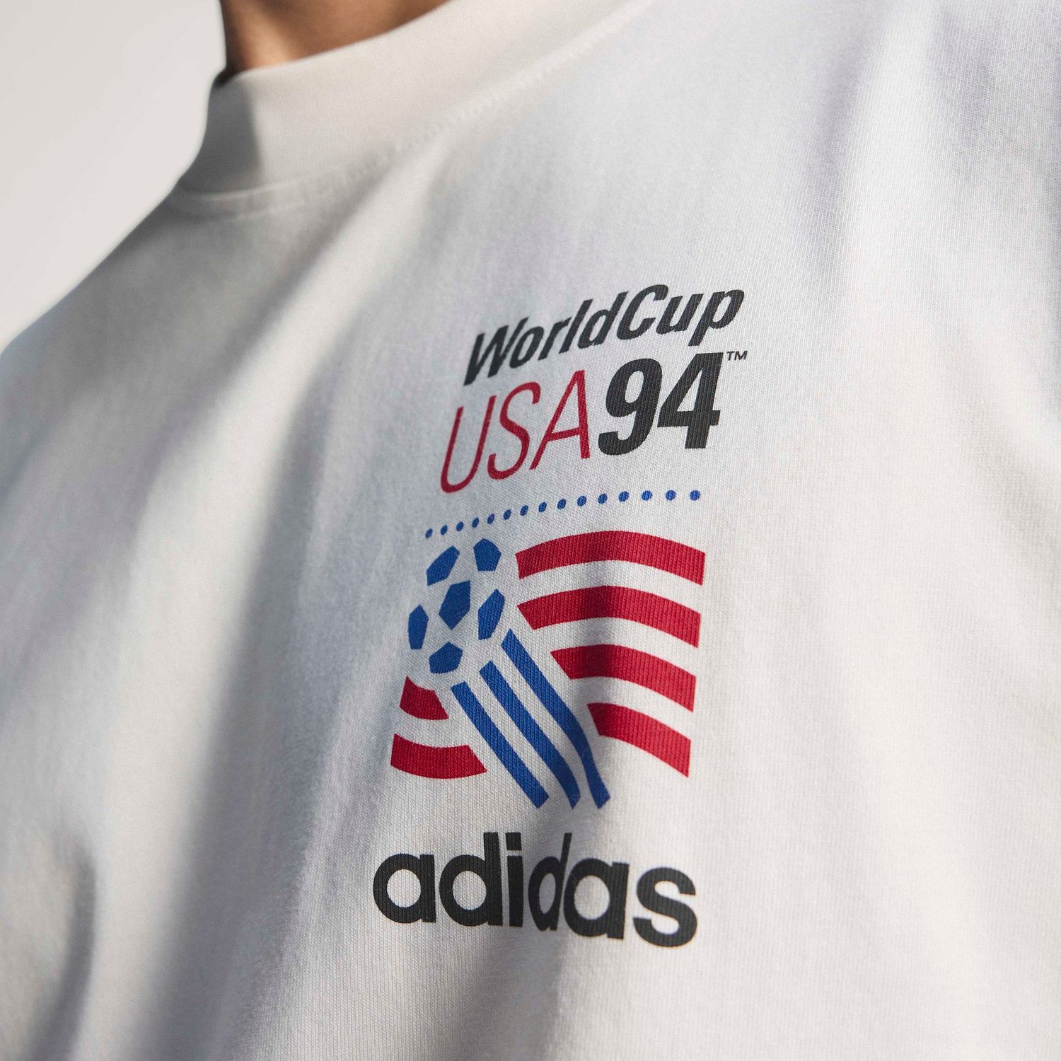 USA 94 GRAPHIC TEE (WHITE/RED/BLUE)
