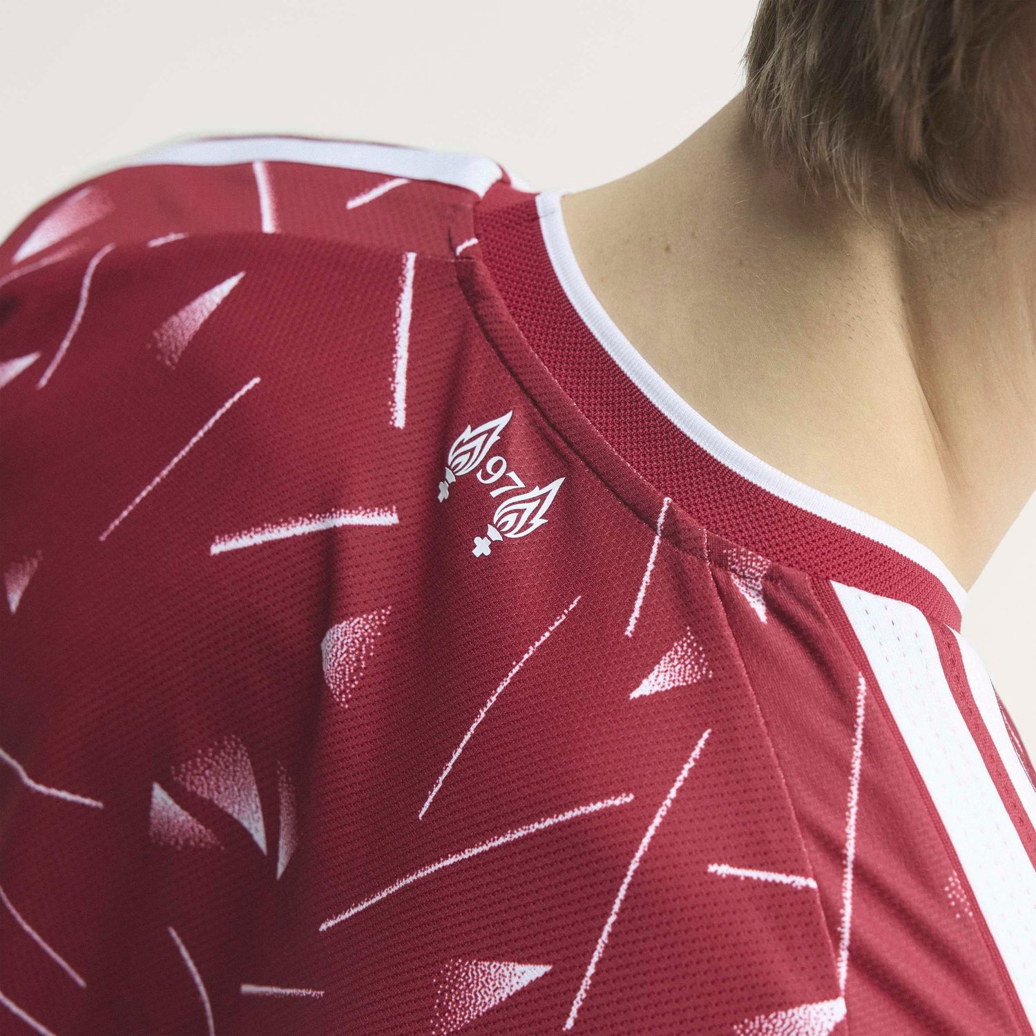 LIVERPOOL 26/27 AUTHENTIC HOME JERSEY (RED)