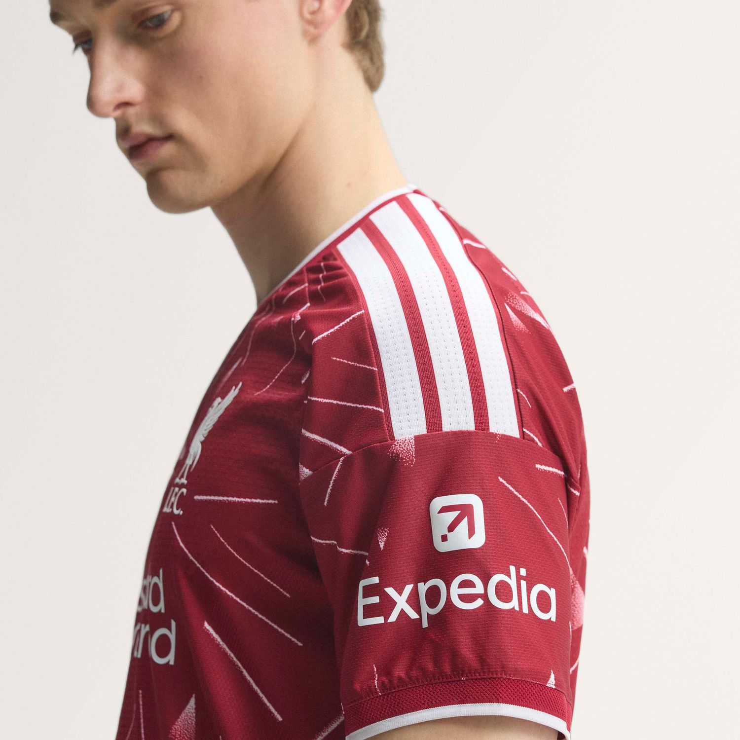 LIVERPOOL 26/27 AUTHENTIC HOME JERSEY (RED)