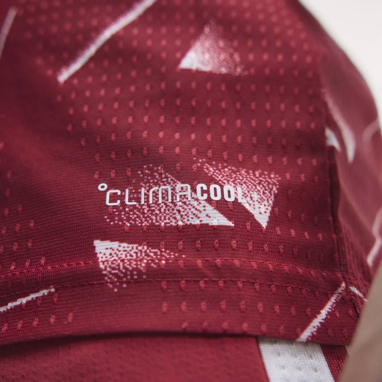 LIVERPOOL 26/27 AUTHENTIC HOME JERSEY (RED)