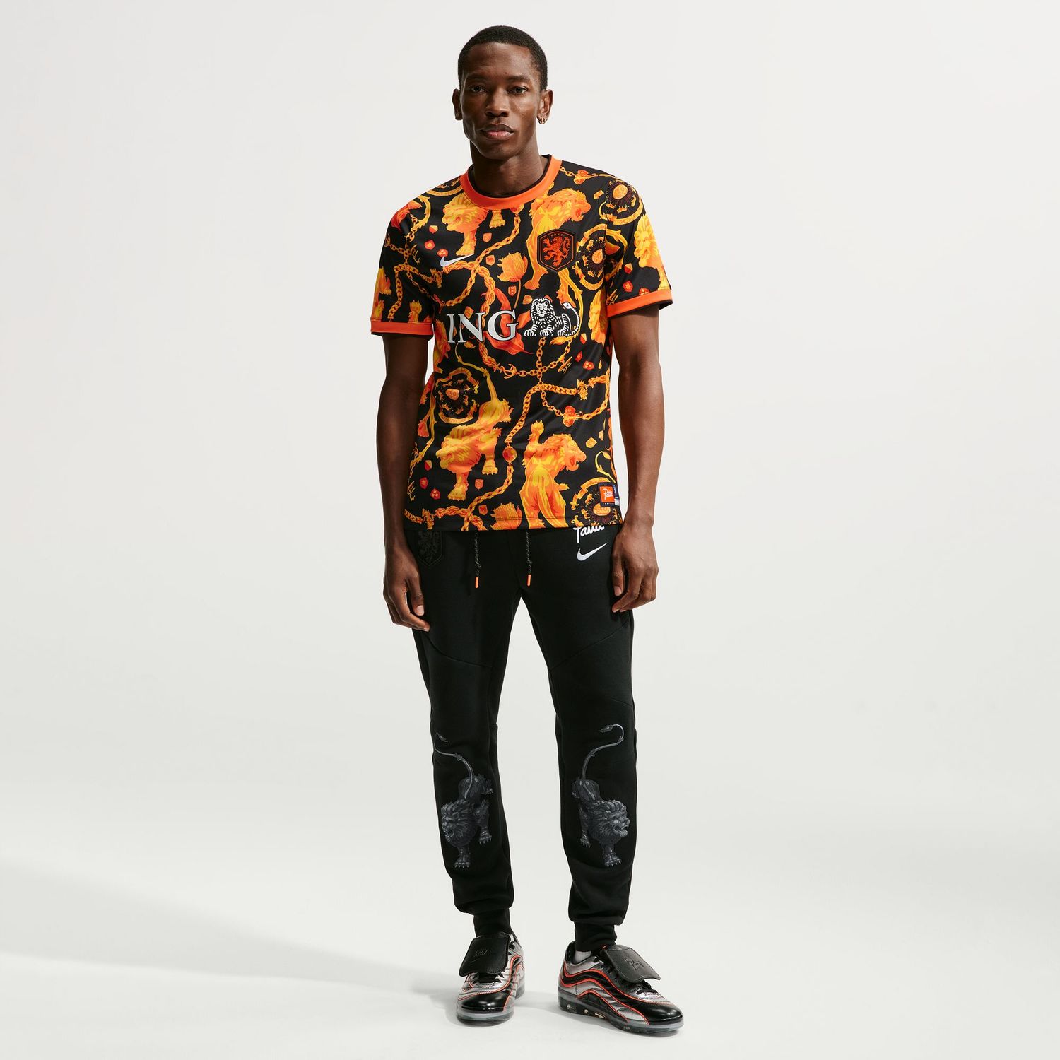 NETHERLANDS X PATTA 2026 ACADEMY SS JERSEY (BLACK/ORANGE)
