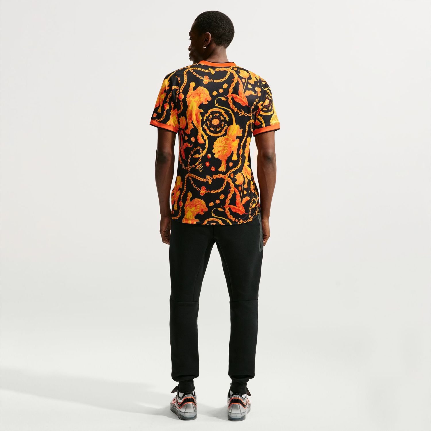 NETHERLANDS X PATTA 2026 ACADEMY SS JERSEY (BLACK/ORANGE)