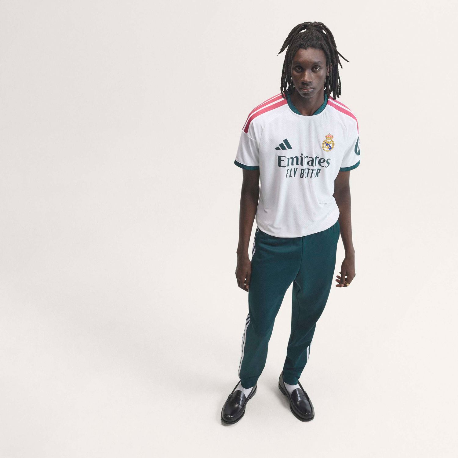 REAL MADRID 26/27 AUTHENTIC HOME JERSEY (WHITE/PINK)