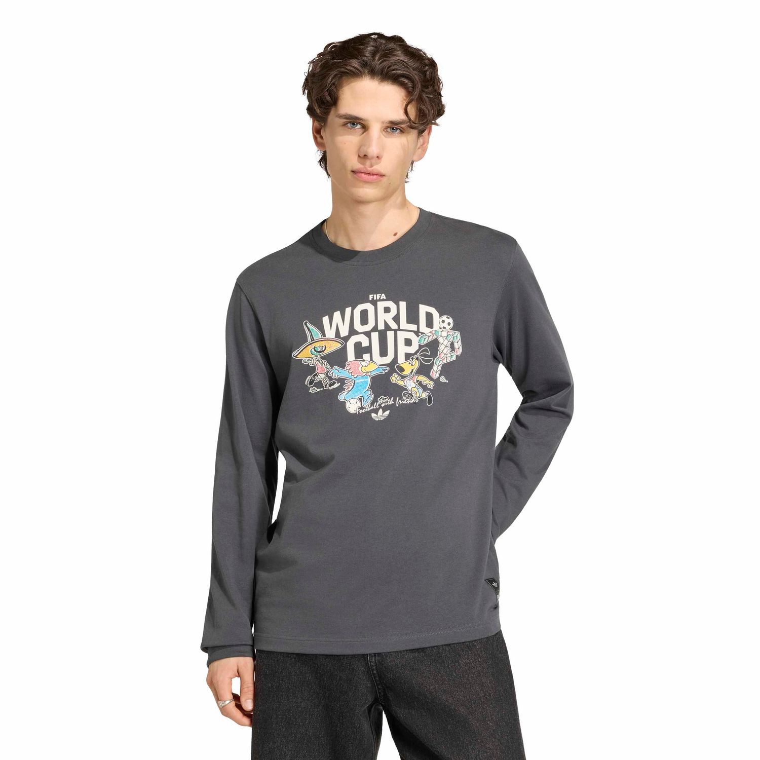 WORLD CUP 2026 MASCOT GRAPHIC TEE LS (CARBON)