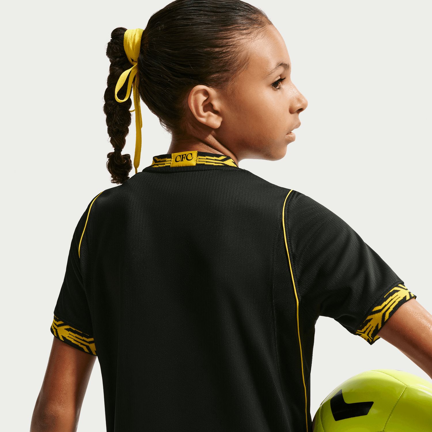 CHELSEA 26/27 AWAY JERSEY YOUTH (BLACK/YELLOW)