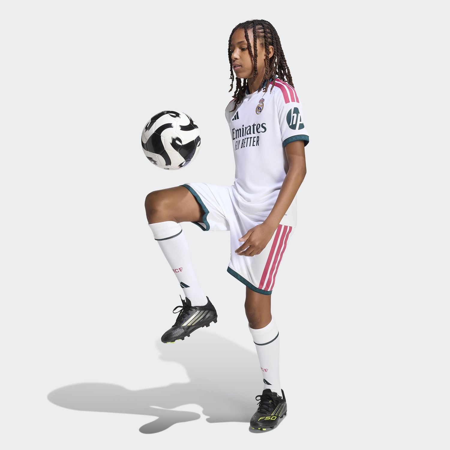 REAL MADRID 26/27 HOME JERSEY YOUTH (WHITE/PINK)