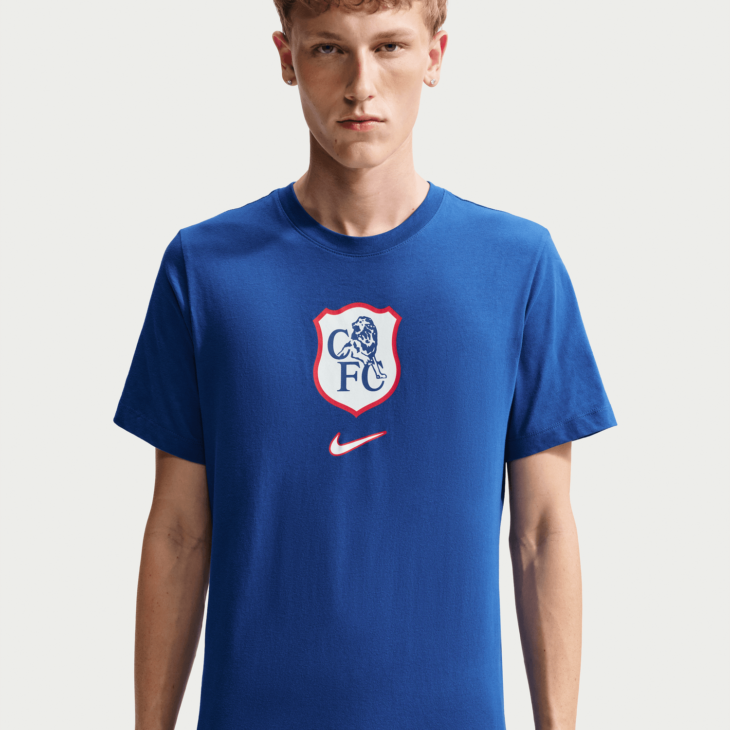 CHELSEA 26/27 SHIELD CREST TEE (BLUE)