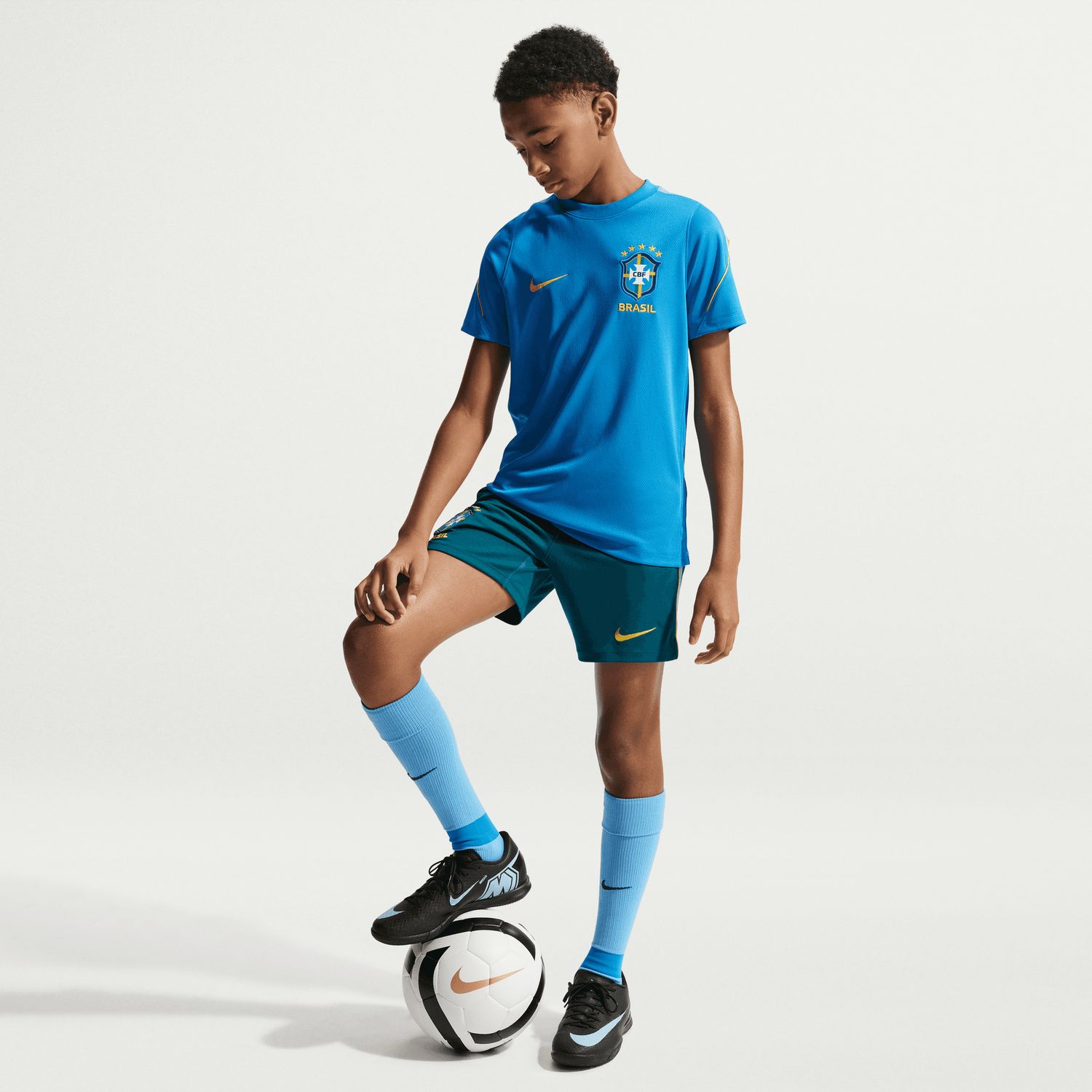 BRAZIL 2026 STRIKE TRAINING JERSEY YOUTH (BLUE)