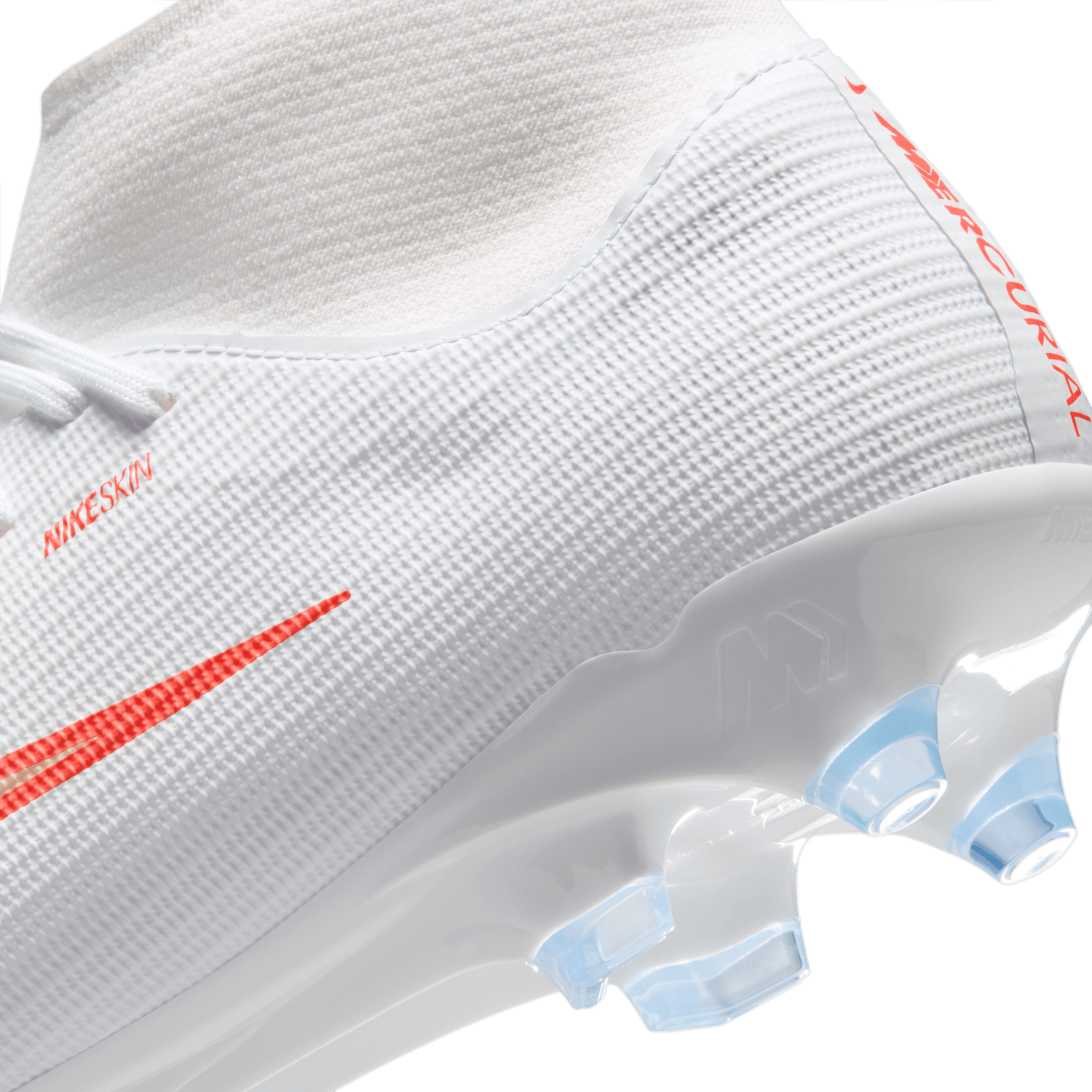 MERCURIAL SUPERFLY 11 ACADEMY FG/MG (WHITE/GOLD)