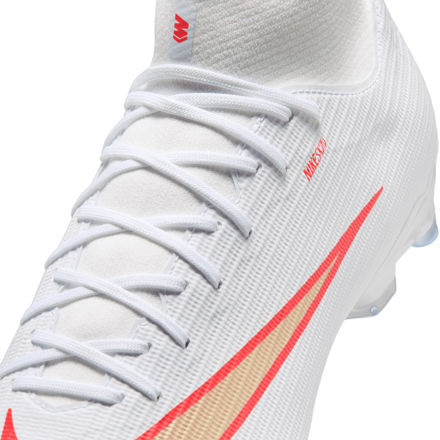 MERCURIAL SUPERFLY 11 ACADEMY FG/MG (WHITE/GOLD)