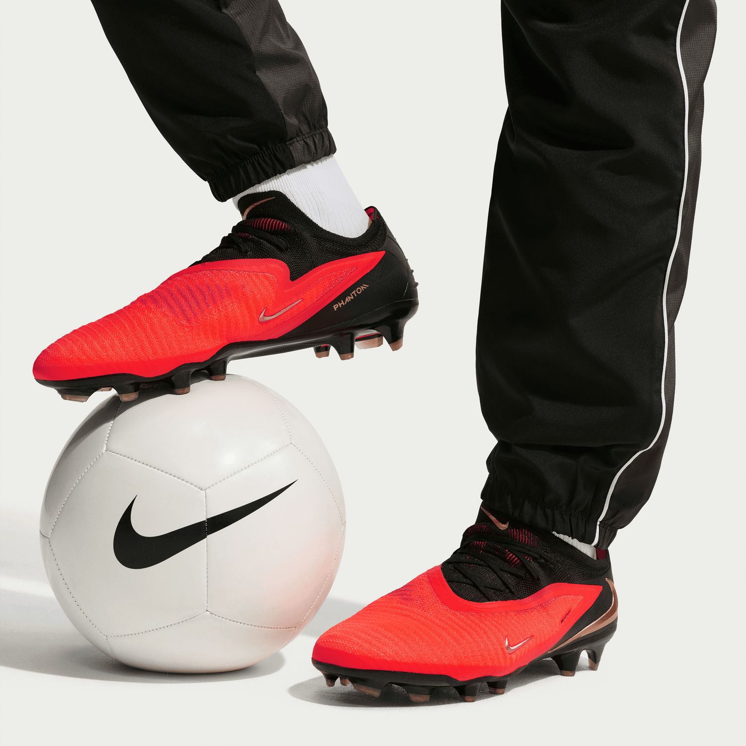 PHANTOM 6 LOW ELITE FG (CRIMSON/BLACK)