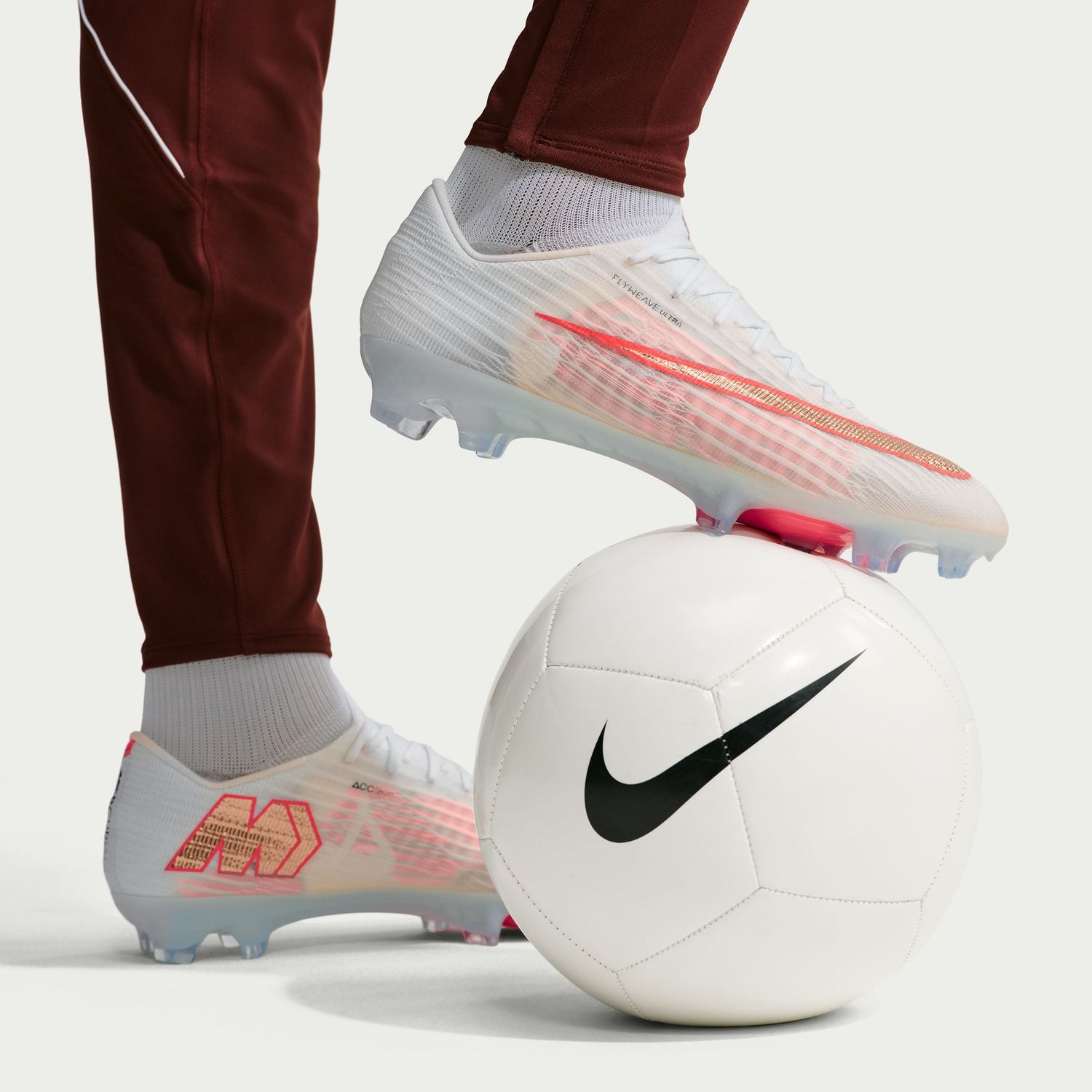 MERCURIAL SUPERFLY 11 ELITE FG (WHITE/GOLD)