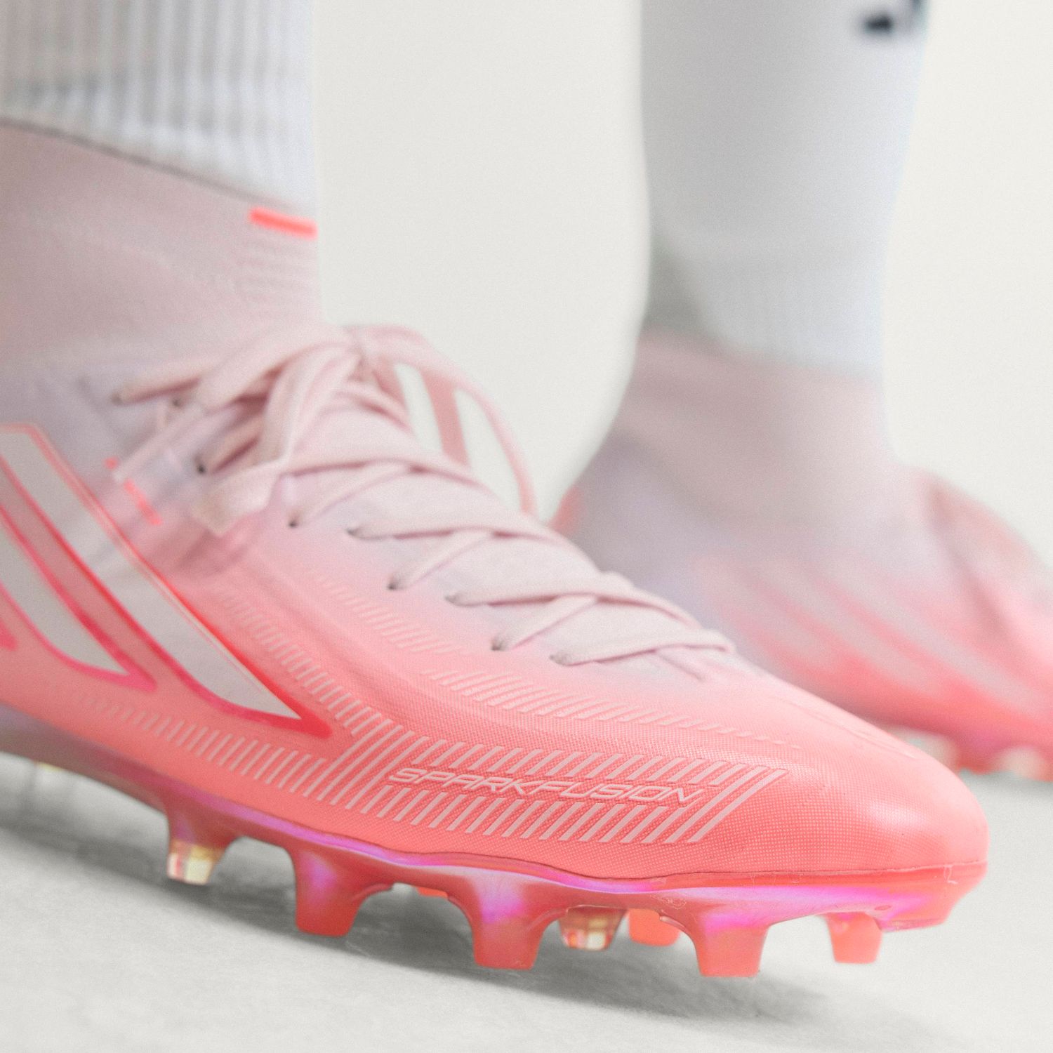 F50 SPARKFUSION ELITE FG/AG (SOLAR TURBO/WHITE)