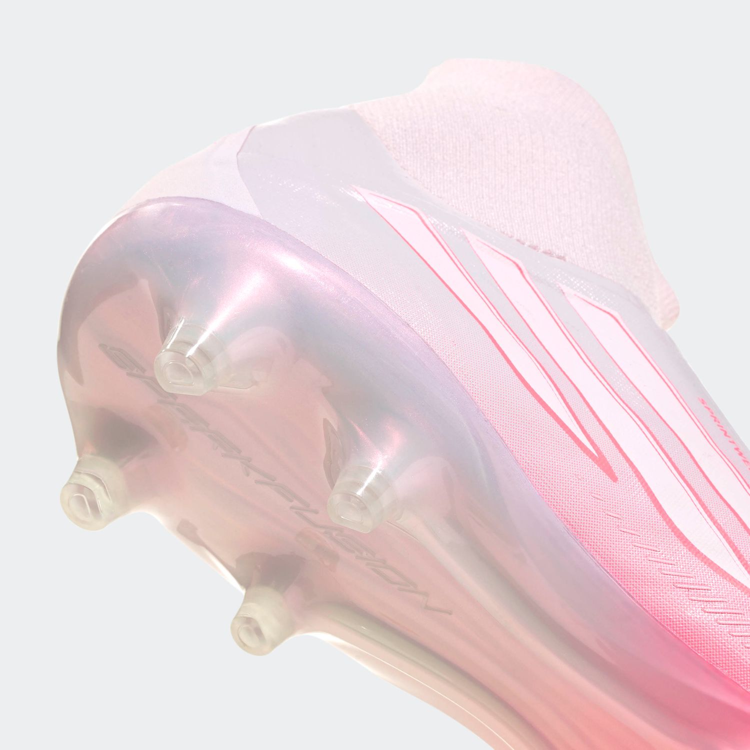 F50 SPARKFUSION PRO FG/AG (SOLAR TURBO/WHITE)
