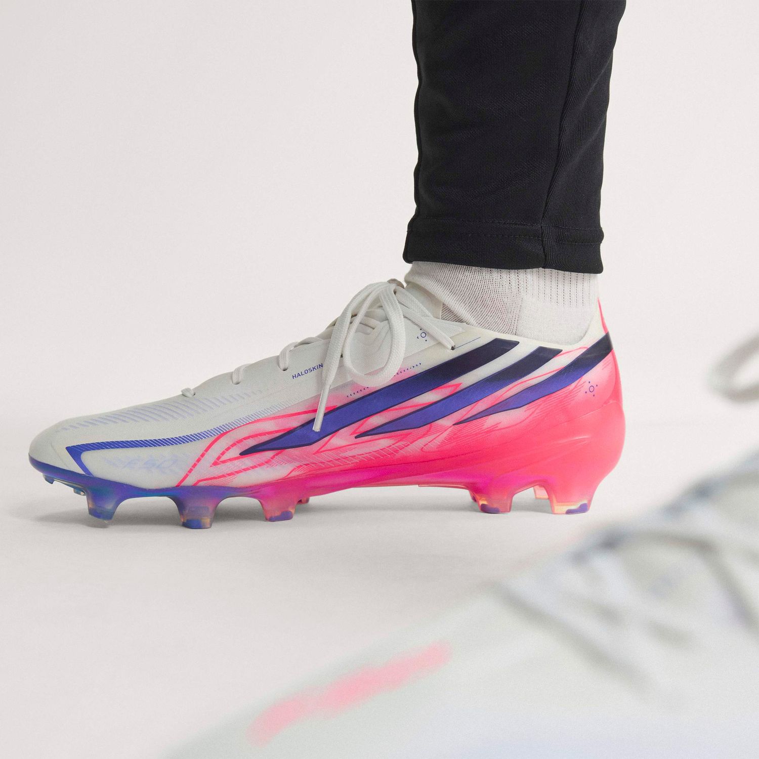 F50 HYPERFAST ELITE FG (WHITE/PURPLE/ SOLAR TURBO)