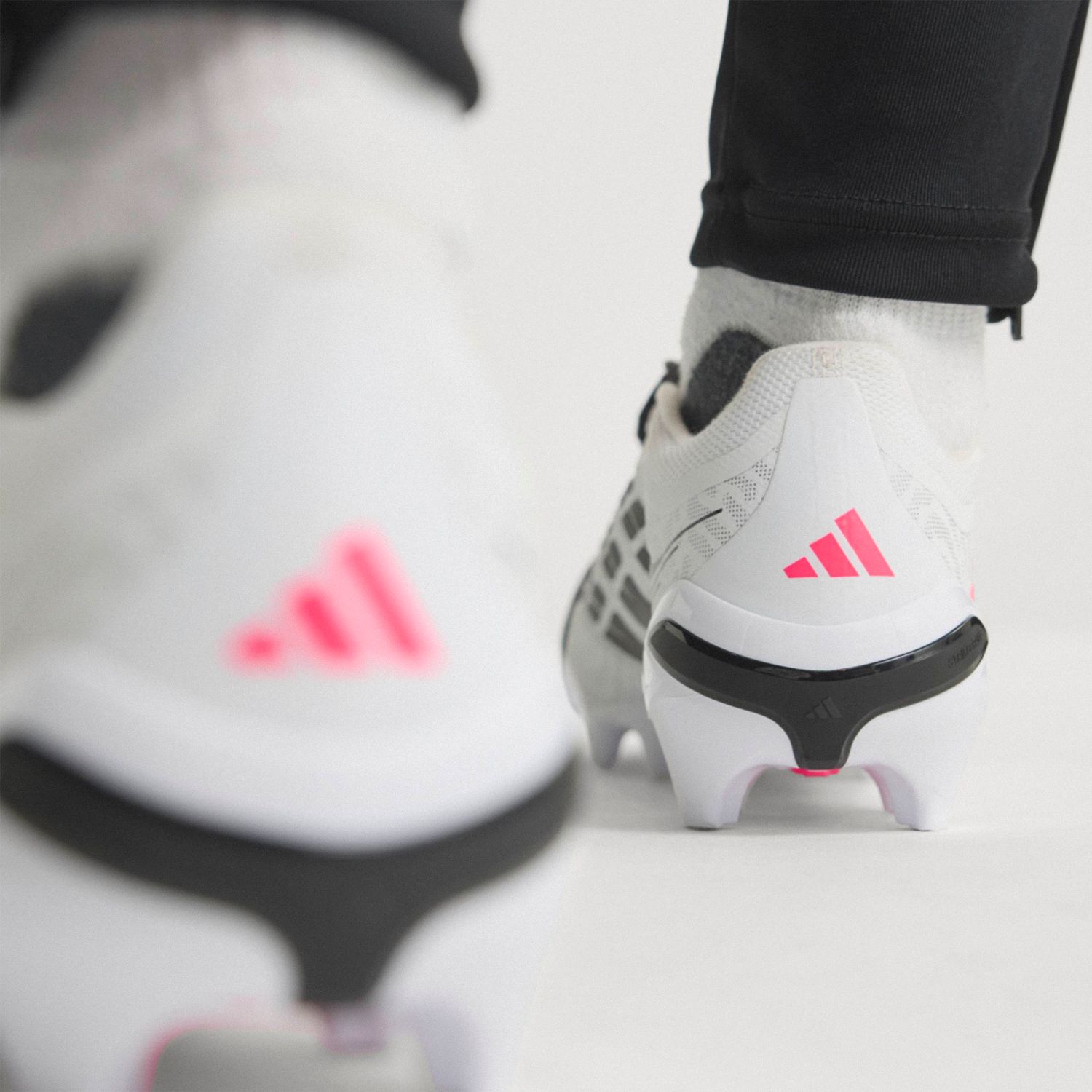 PREDATOR LEAGUE FT FG (WHITE/SOLAR TURBO/BLACK)