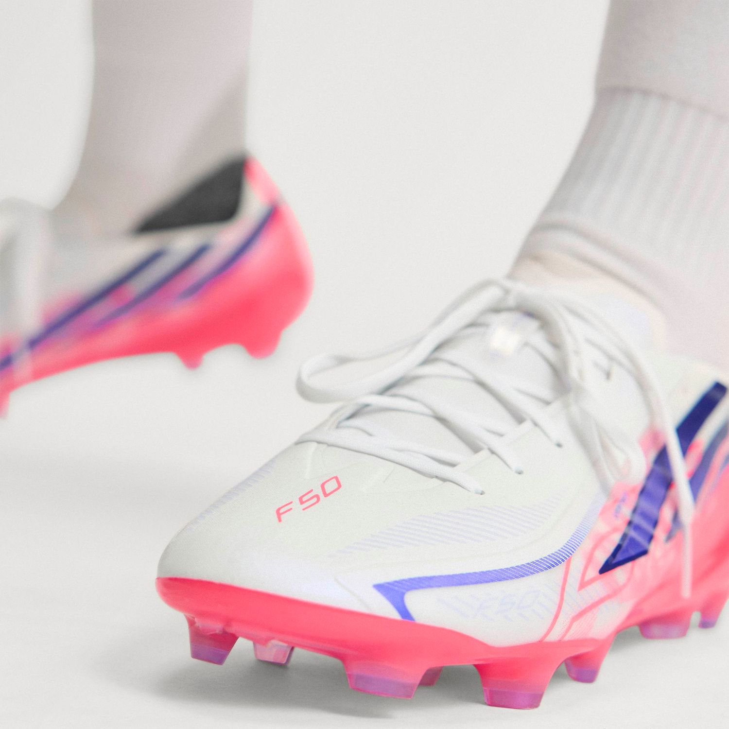 F50 HYPERFAST PRO FG (WHITE/PURPLE/SOLAR TURBO)