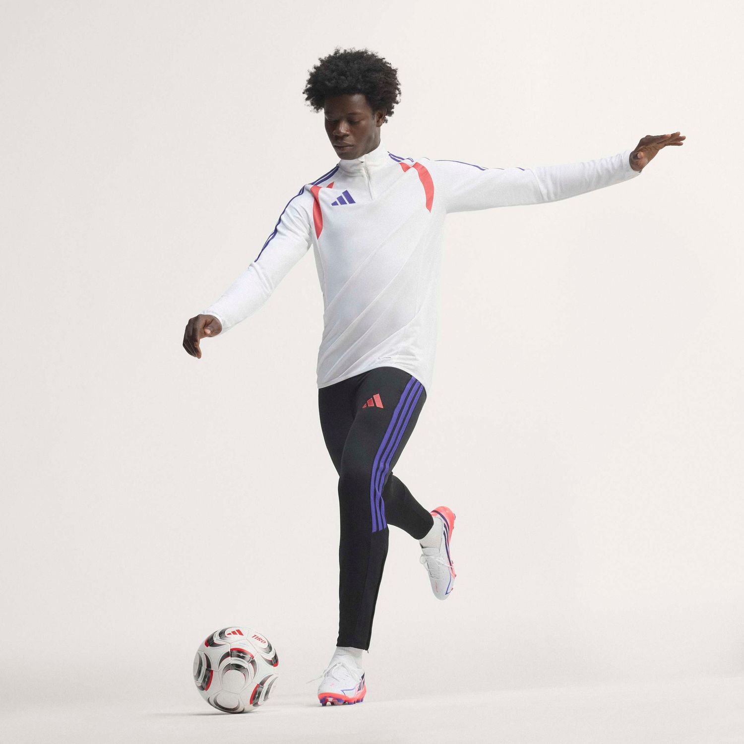 F50 HYPERFAST LEAGUE FG (WHITE/PURPLE/SOLAR TURBO)