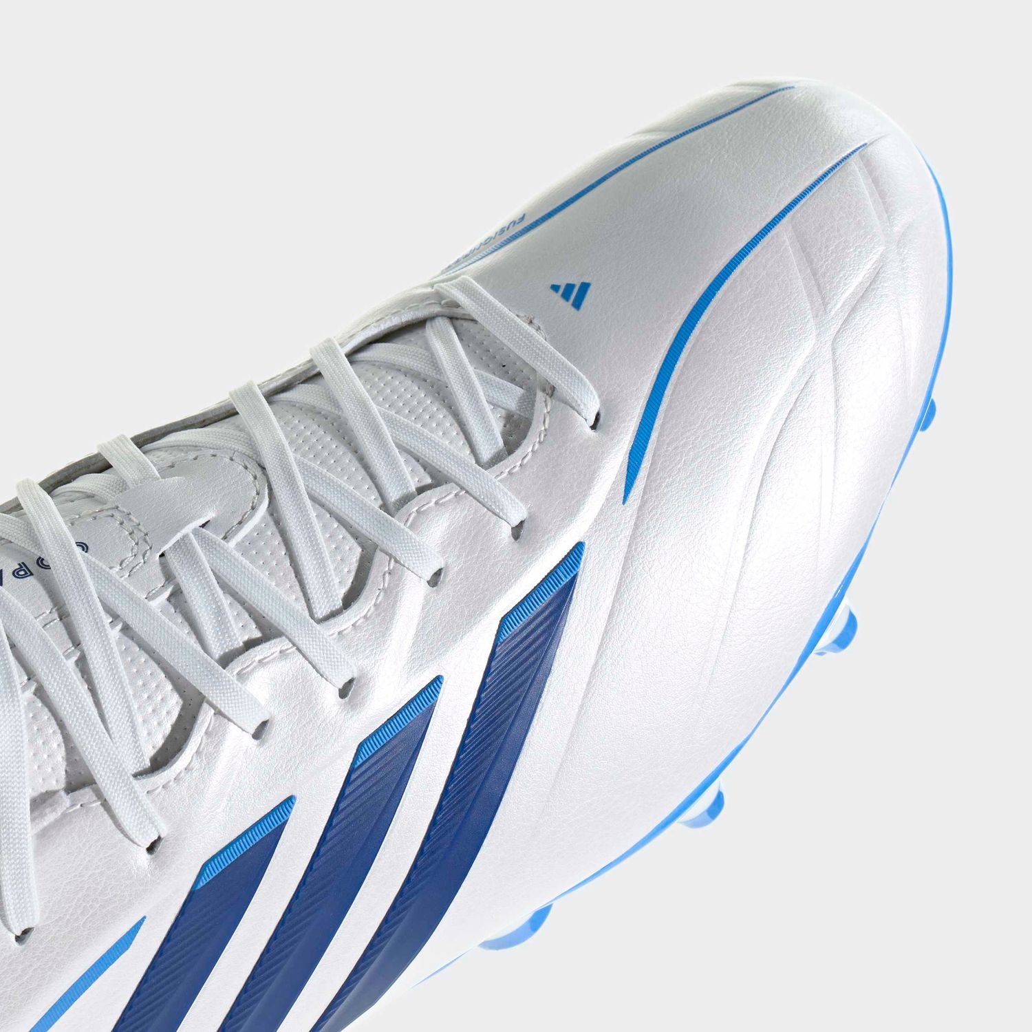 COPA PURE IV LEAGUE FG (WHITE/DARK BLUE)