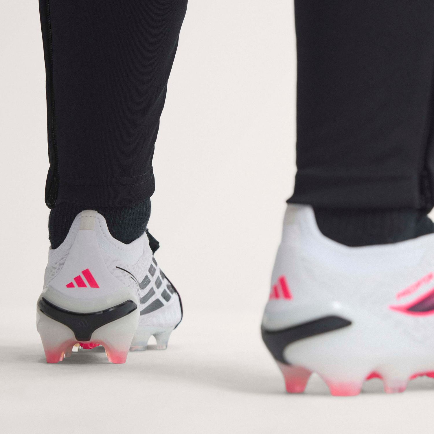 PREDATOR ELITE FT FG (WHITE/SOLAR TURBO/BLACK)