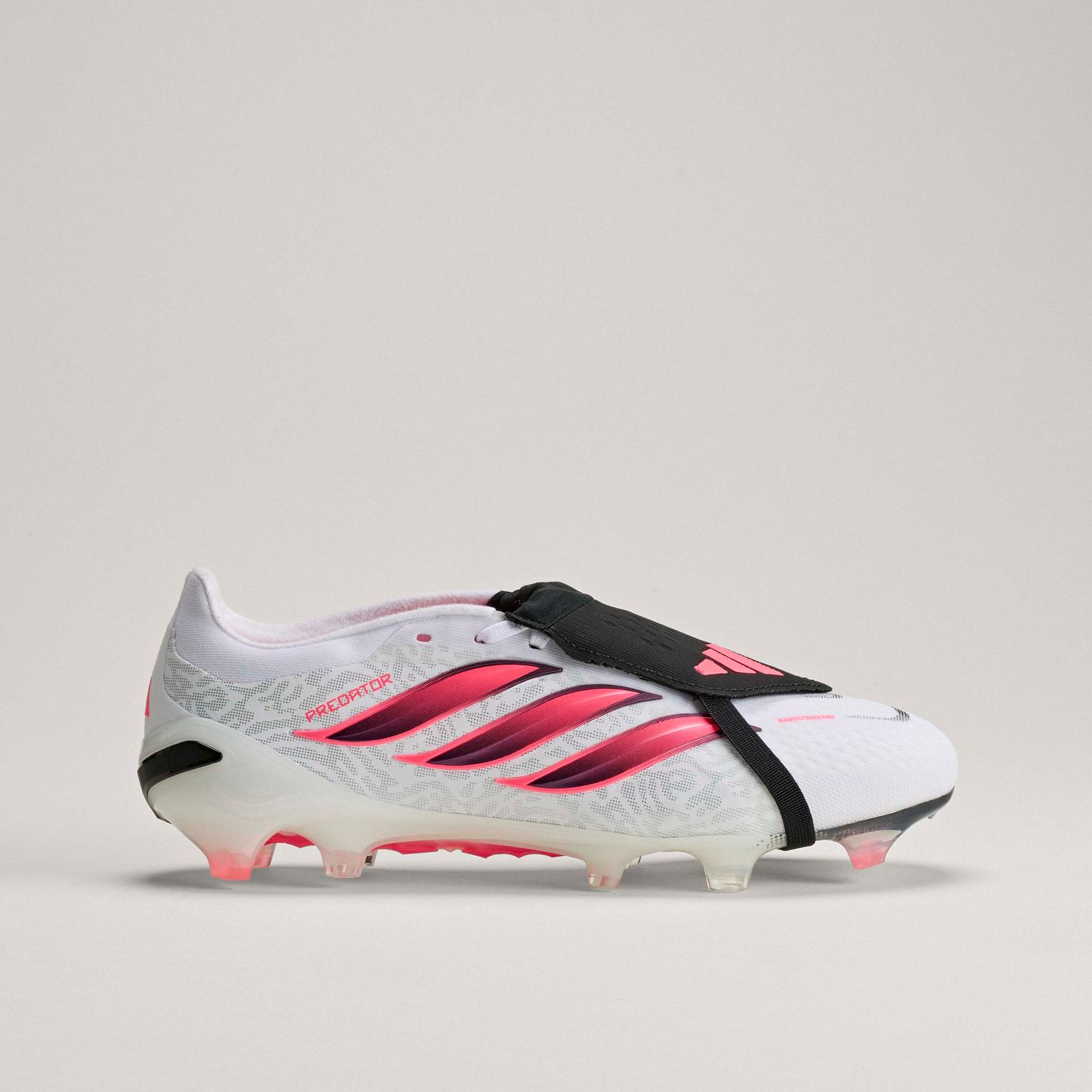PREDATOR PRO FT FG (WHITE/SOLAR TURBO/BLACK)