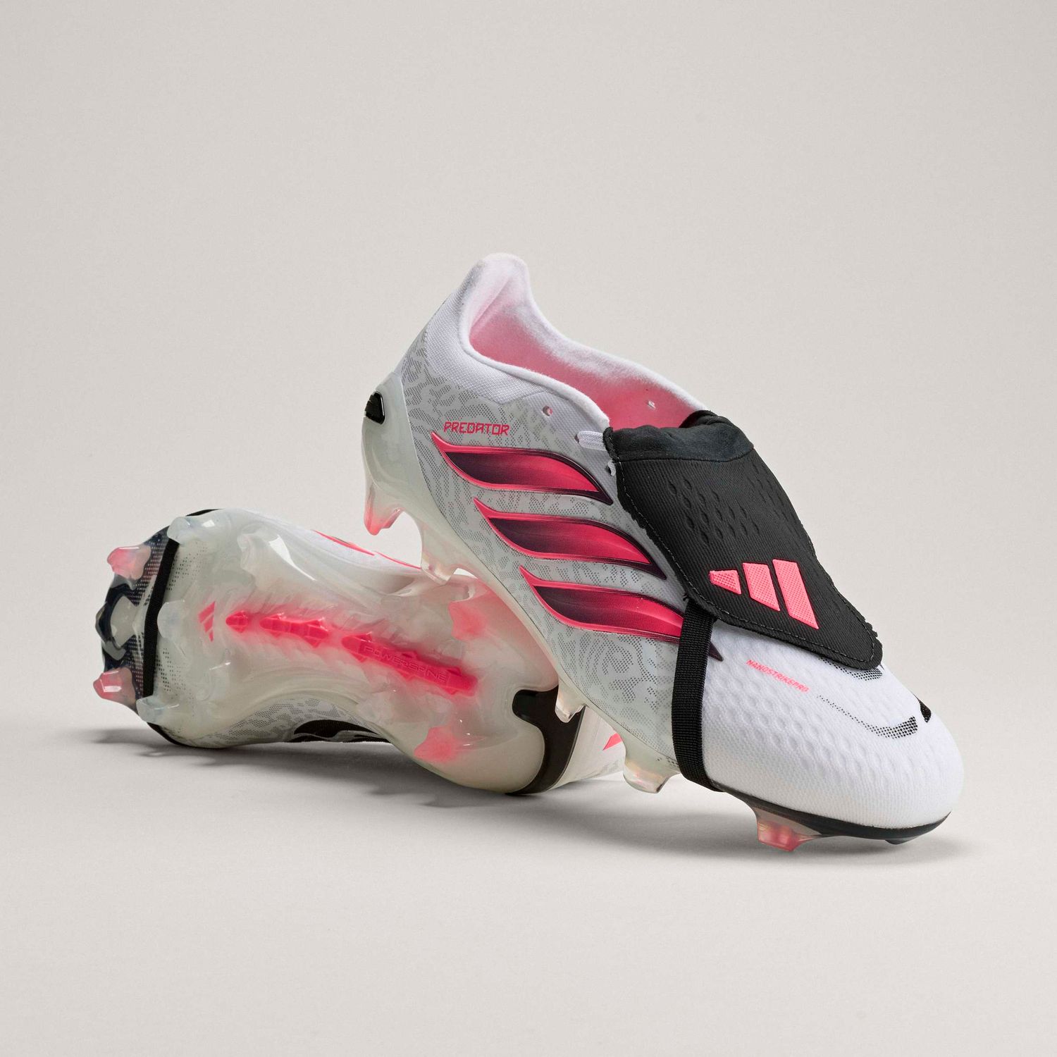 PREDATOR PRO FT FG (WHITE/SOLAR TURBO/BLACK)
