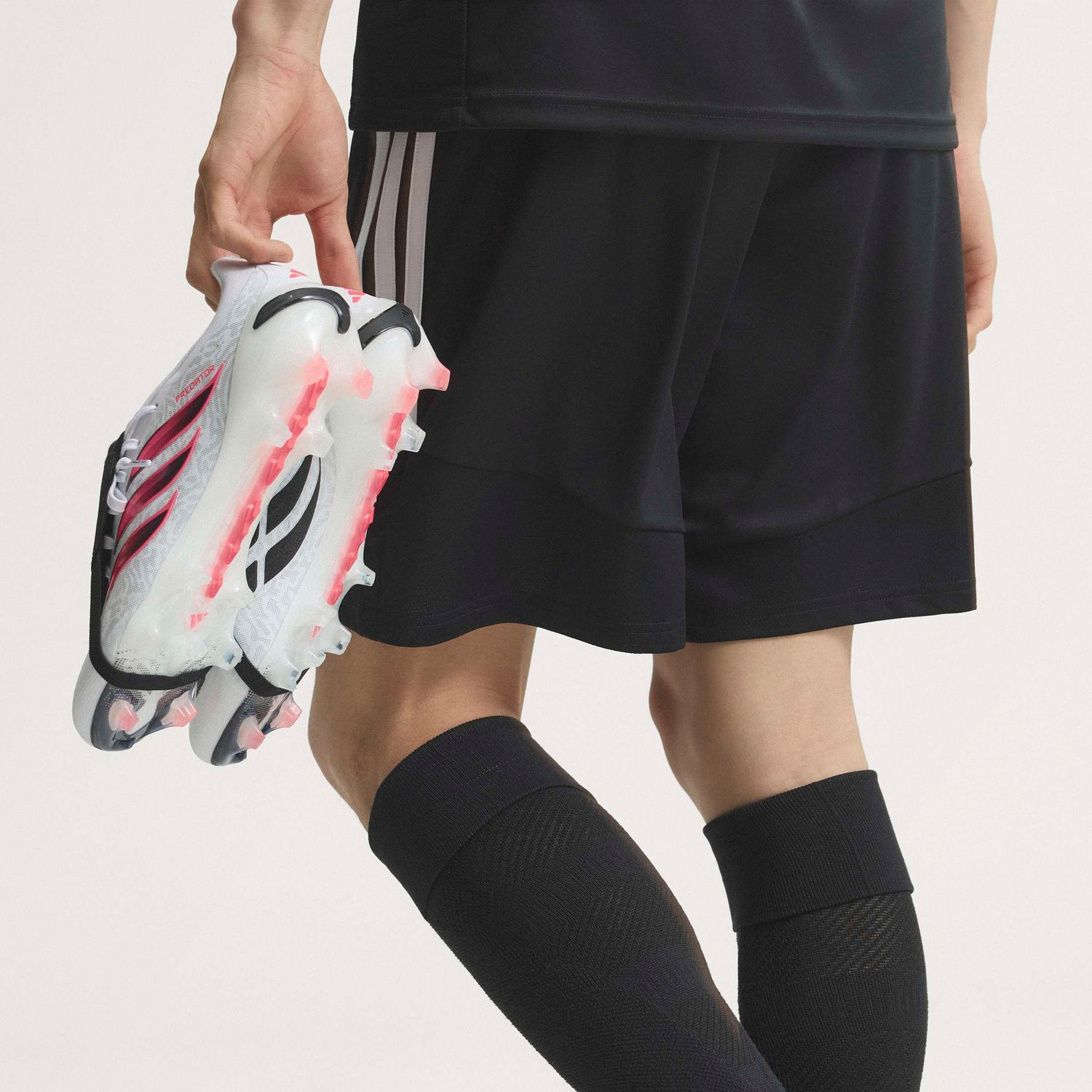PREDATOR PRO FT FG (WHITE/SOLAR TURBO/BLACK)
