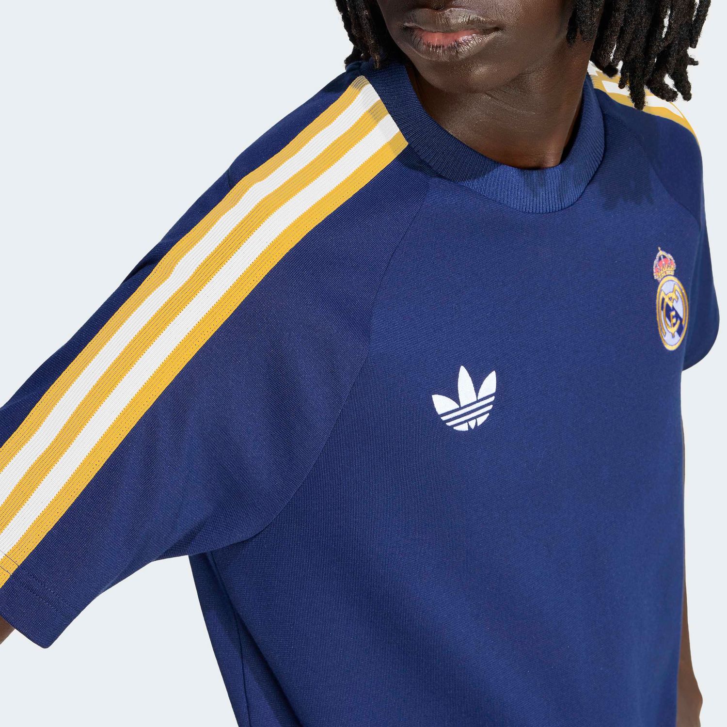 REAL MADRID 25/26 ORIGINALS TEE (NAVY)