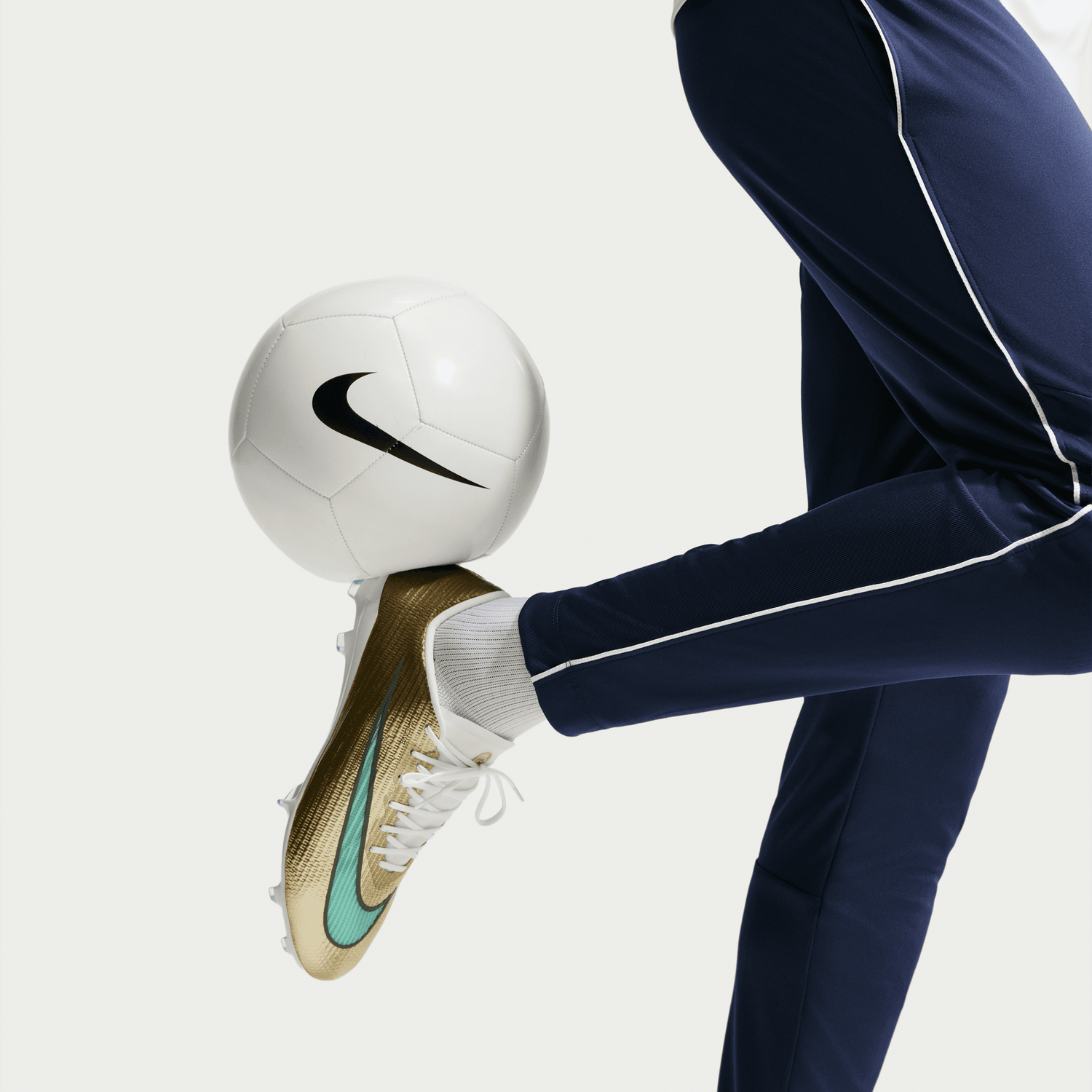 MERCURIAL SUPERFLY 11 PRO FG KM (GOLD/GREEN)