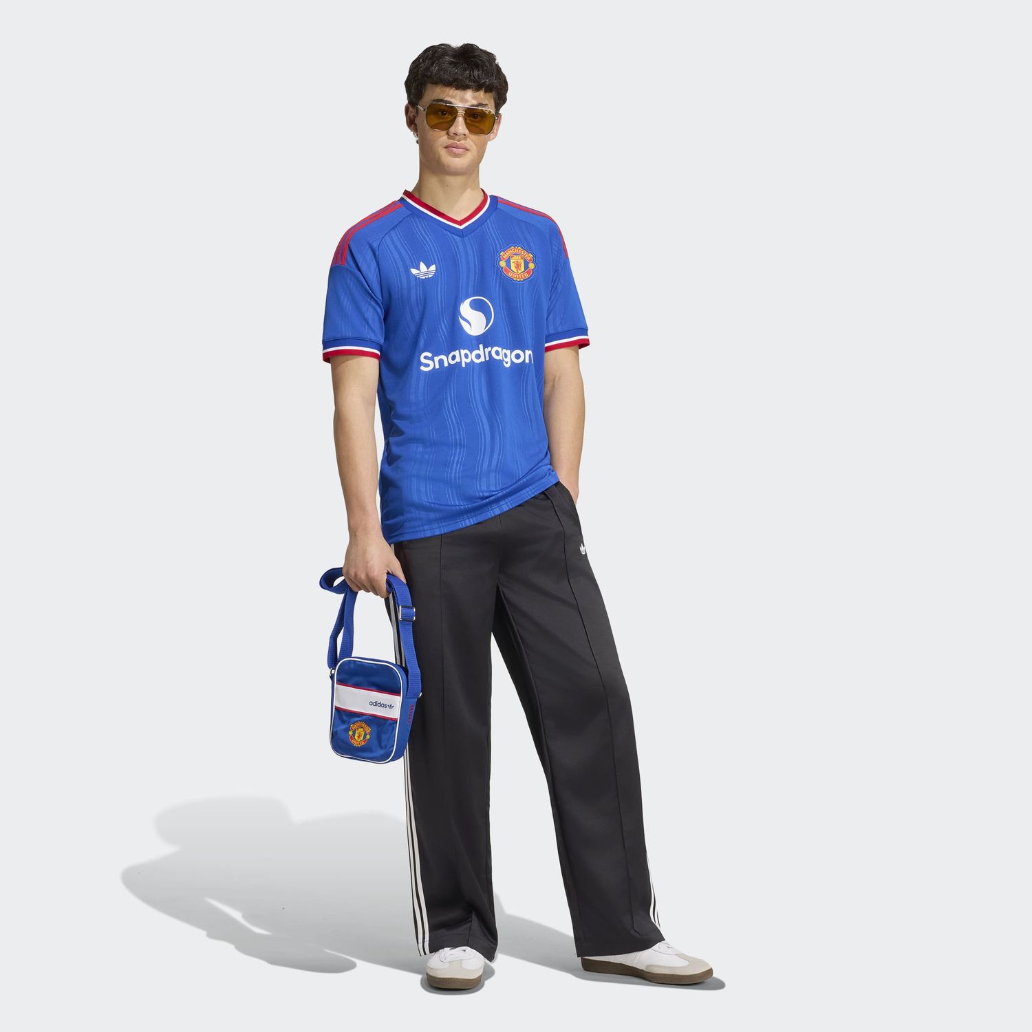 MANCHESTER UNITED 26/27 AWAY JERSEY (BLUE)