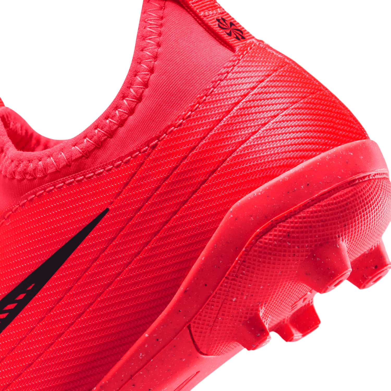 MERCURIAL VAPOR 17 CLUB FLEX FG/MG JR (CRIMSON/BLACK)