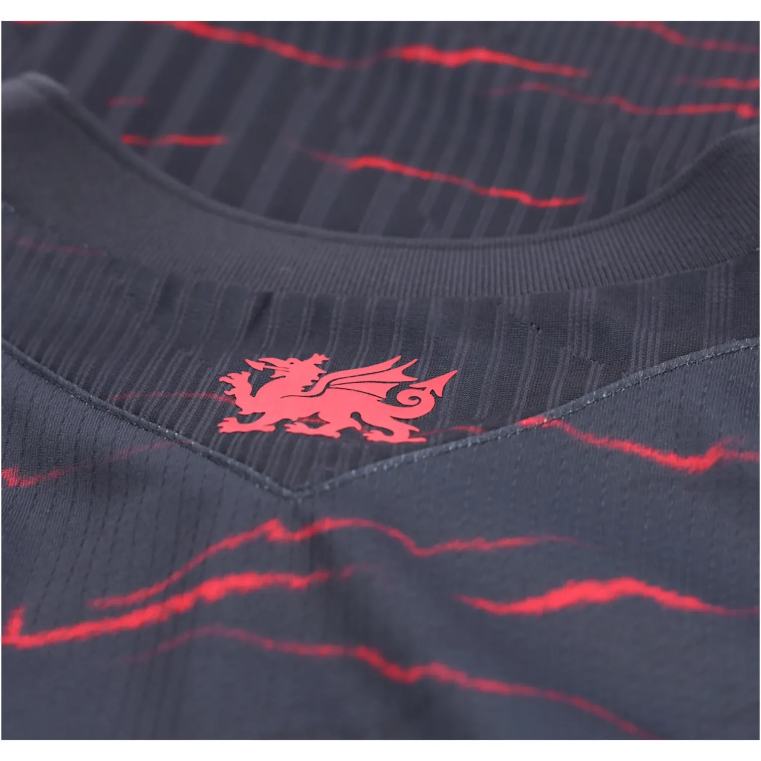 WREXHAM AFC 26/27 AWAY JERSEY (BLACK)