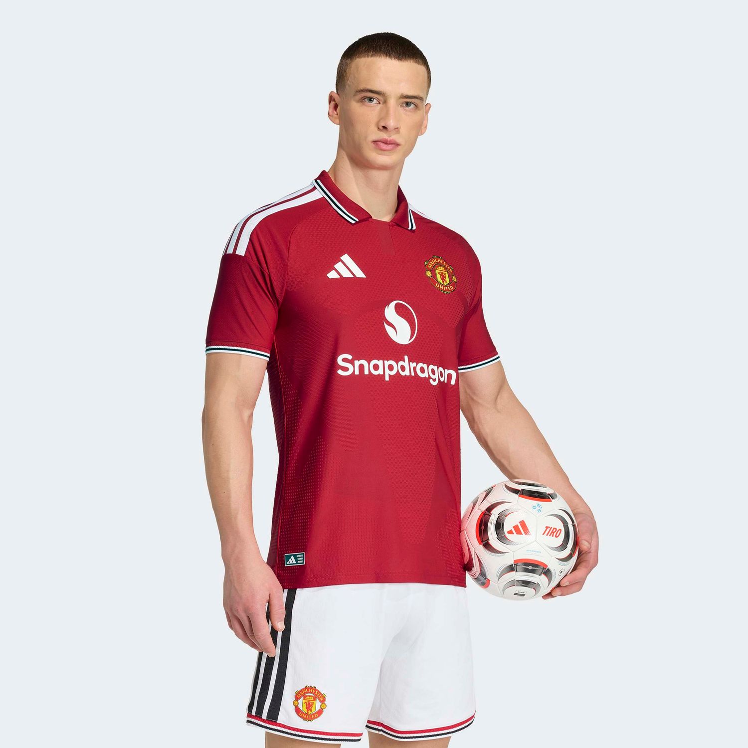 MANCHESTER UNITED 26/27 AUTHENTIC HOME JERSEY (RED)