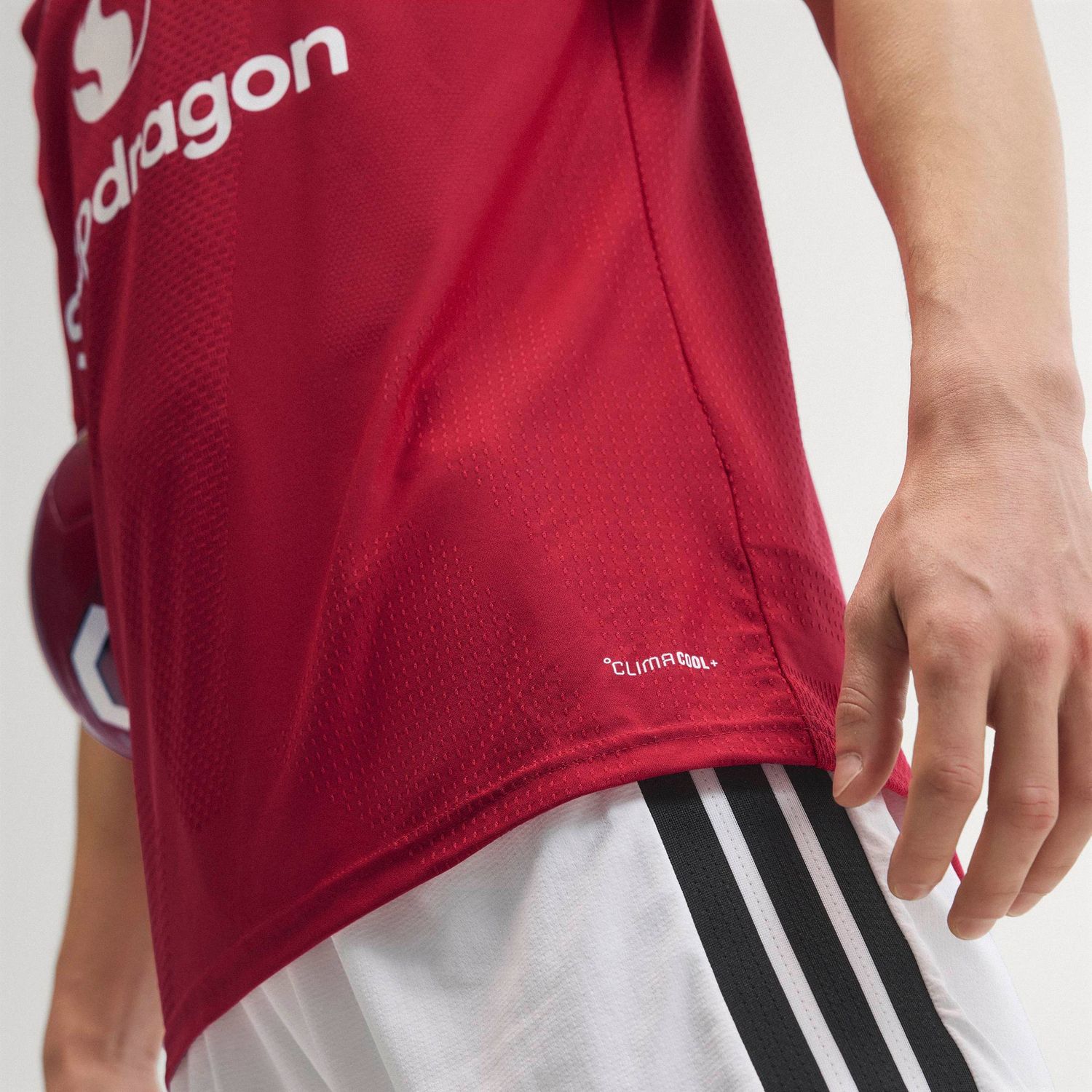 MANCHESTER UNITED 26/27 AUTHENTIC HOME JERSEY (RED)