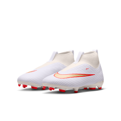 MERCURIAL SUPERFLY 11 ACADEMY FG/MG JR (WHITE/GOLD)