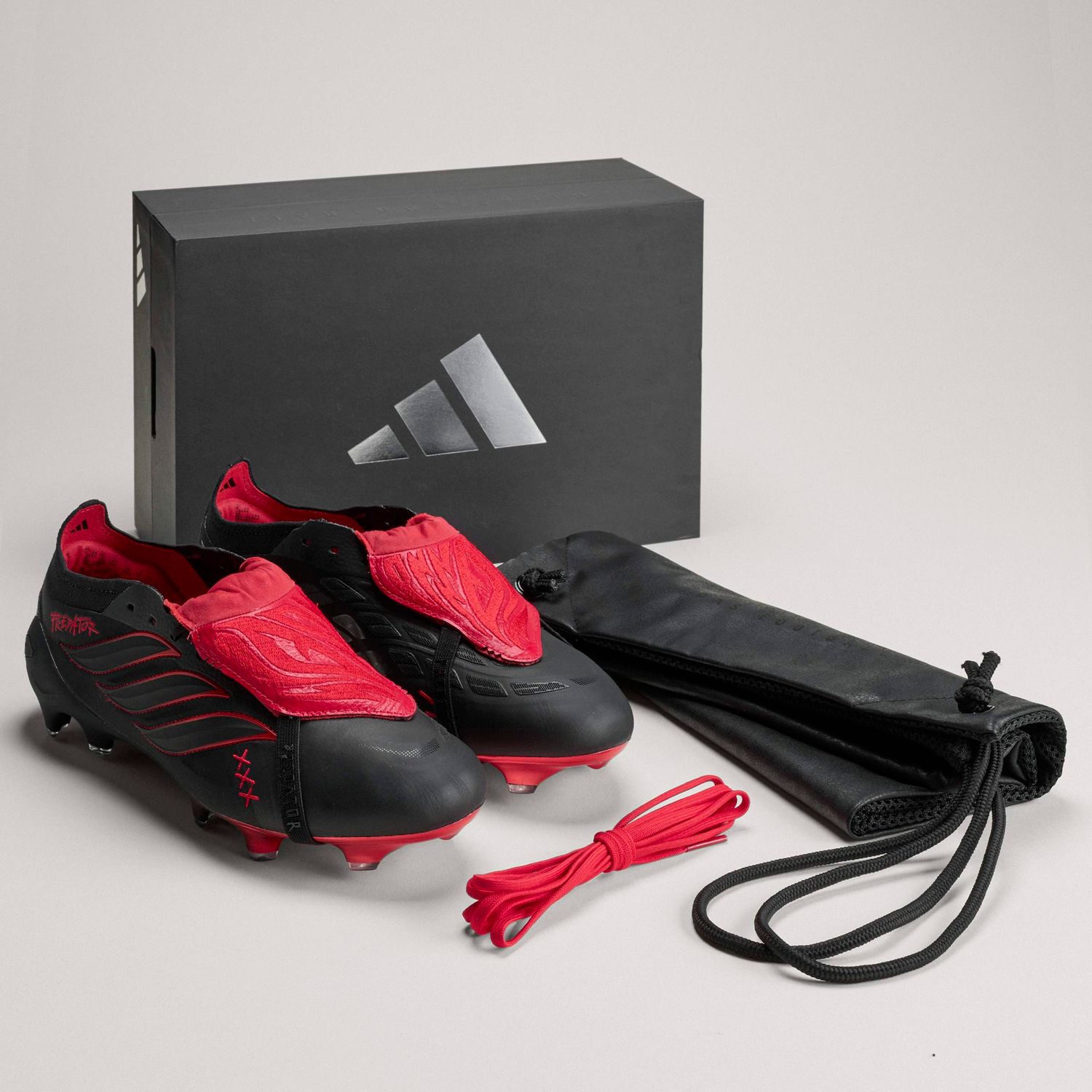 PREDATOR ELITE L-TECH FT FG (BLACK/RED)
