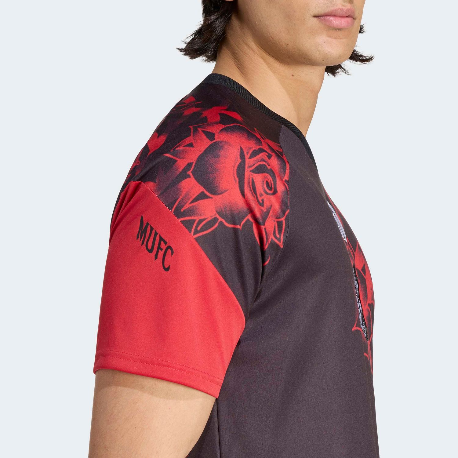 MANCHESTER UNITED 26/27 PREMATCH JERSEY (BLACK/RED)