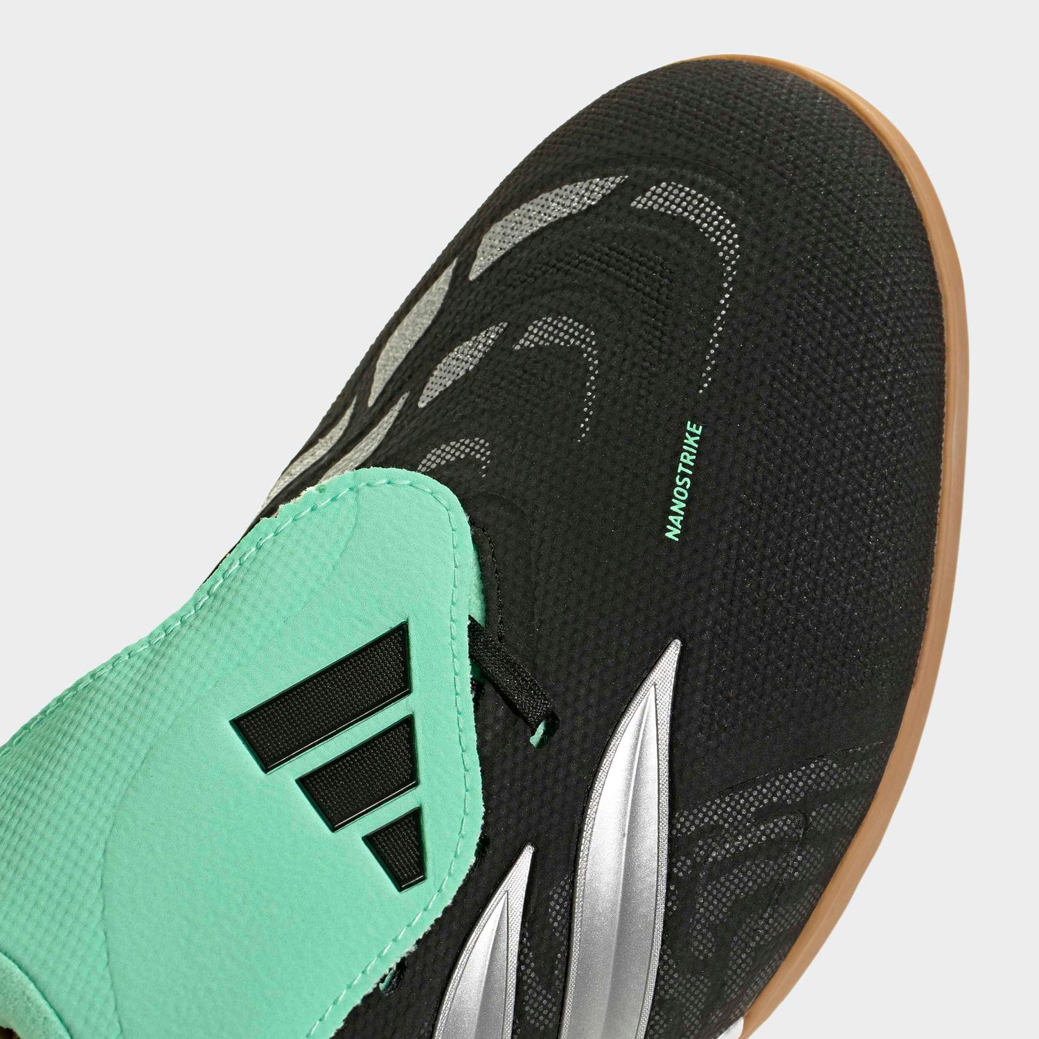 PREDATOR LEAGUE FT IN (BLACK/GREEN)