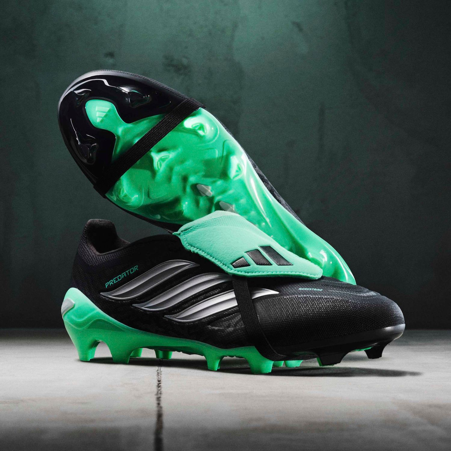 PREDATOR LEAGUE FT FG (BLACK/SILVER/GREEN)