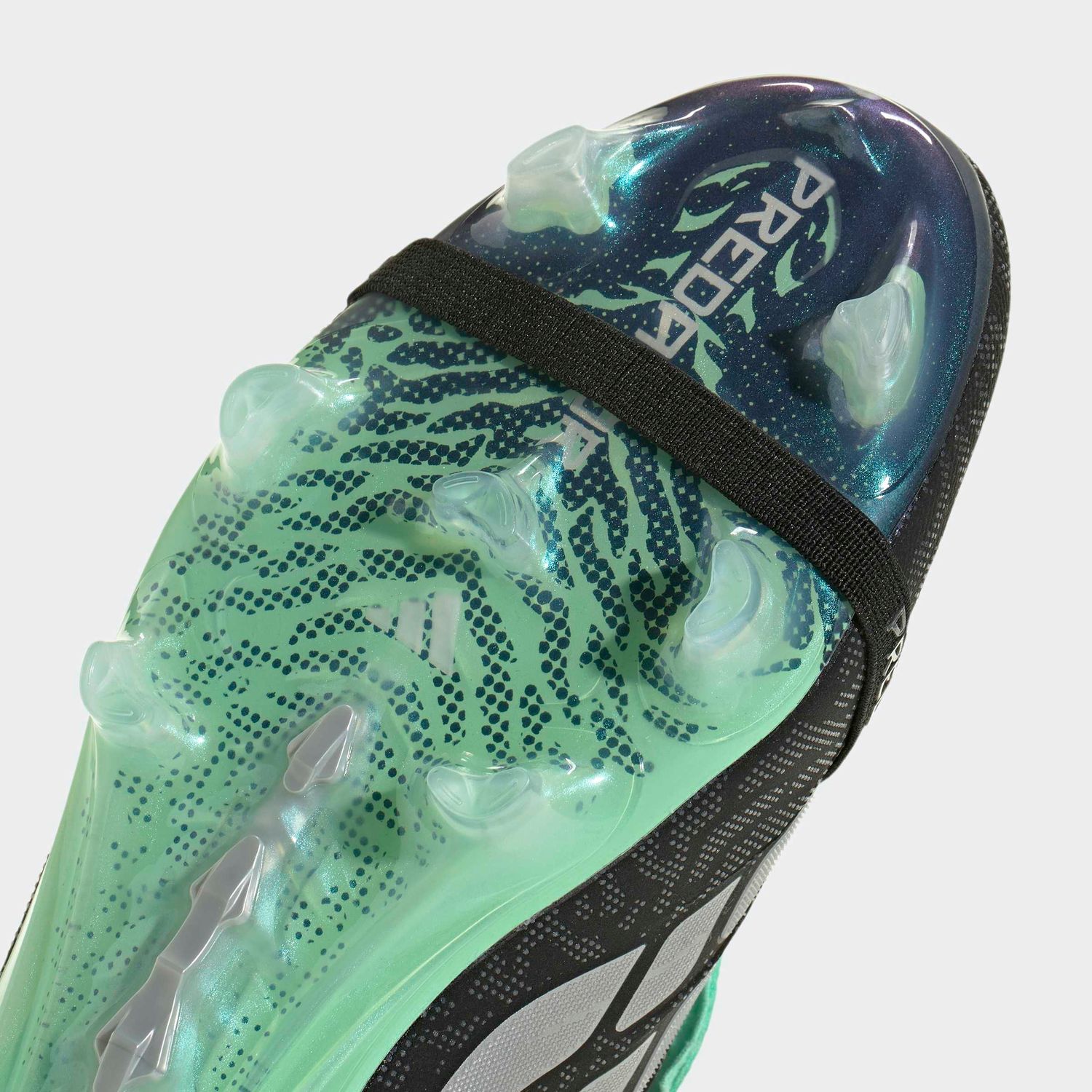 PREDATOR ELITE FT FG (BLACK/SILVER/GREEN)