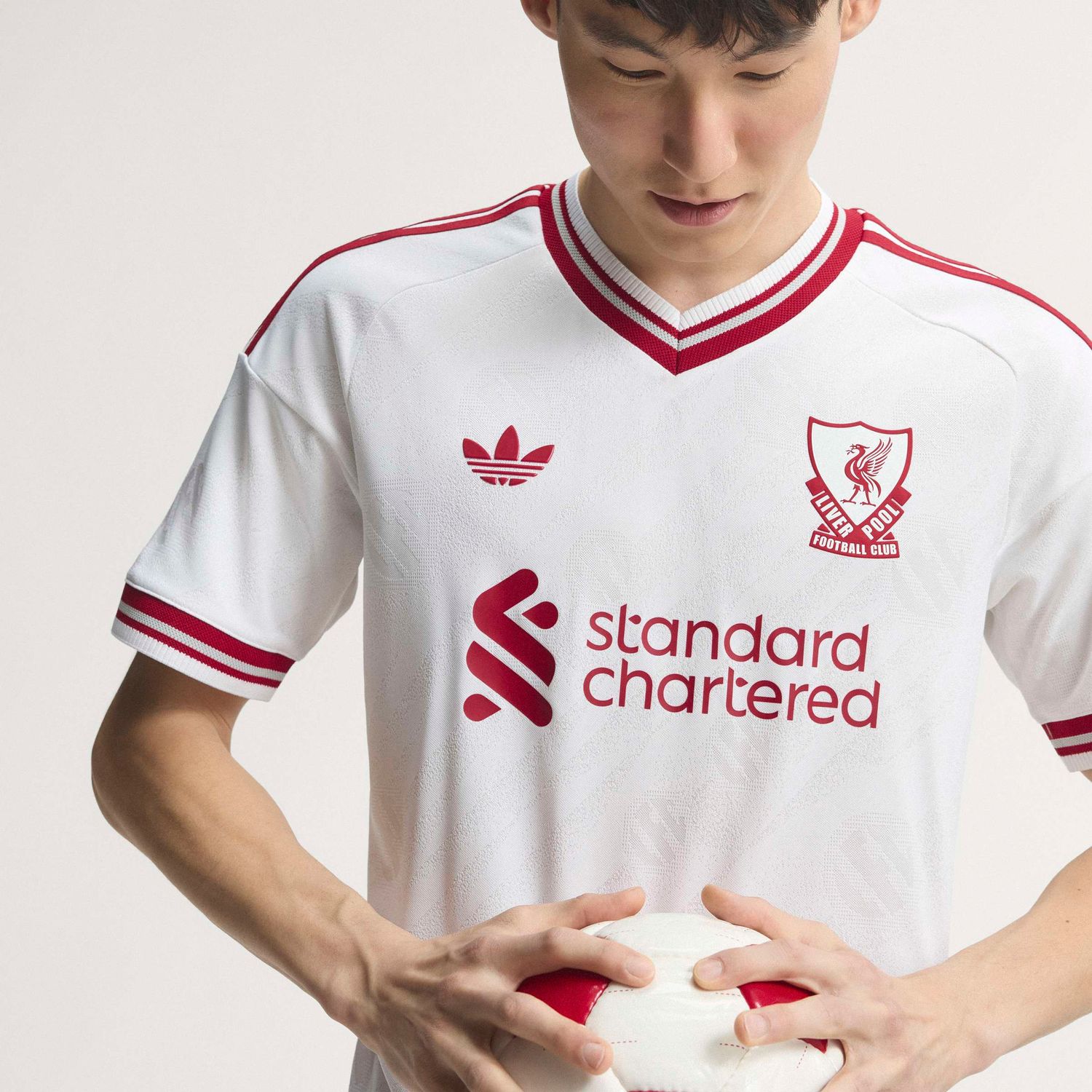 LIVERPOOL 26/27 AUTHENTIC AWAY JERSEY (WHITE)