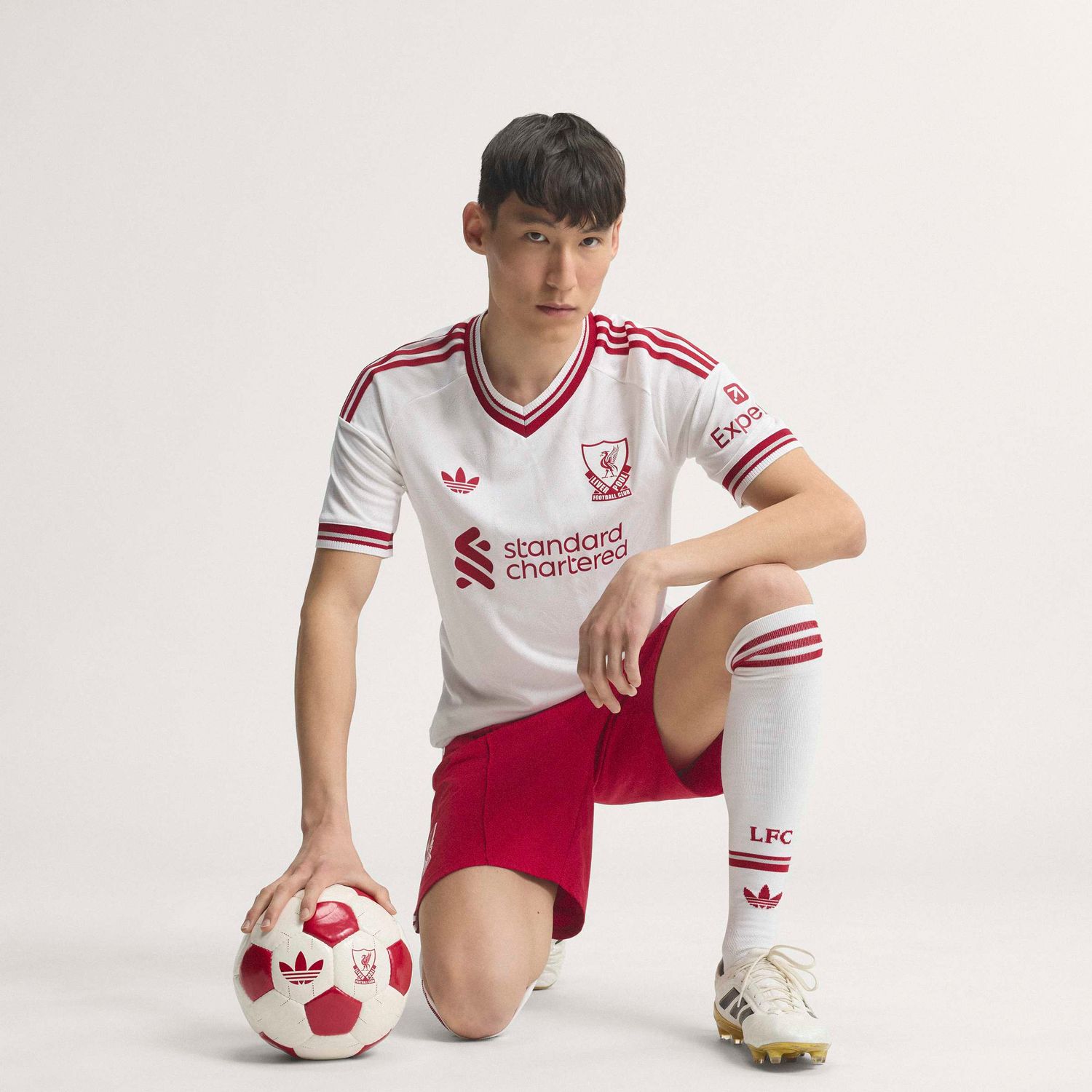 LIVERPOOL 26/27 AUTHENTIC AWAY JERSEY (WHITE)